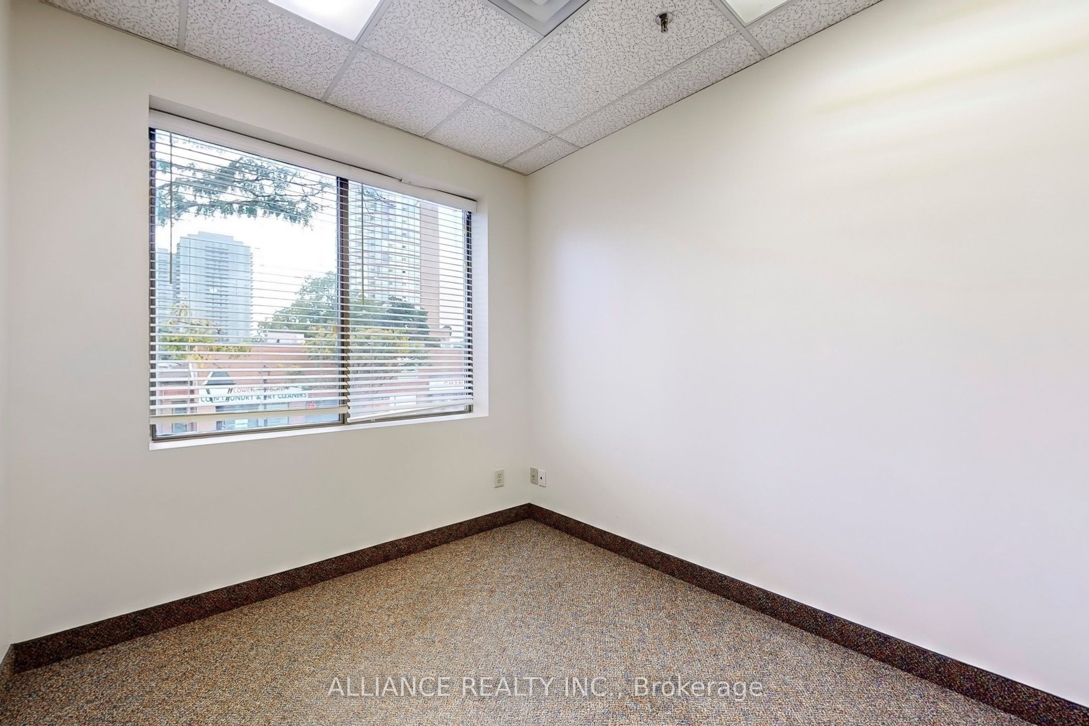 #2nd Flr - 134 Main Street Property Photo 33