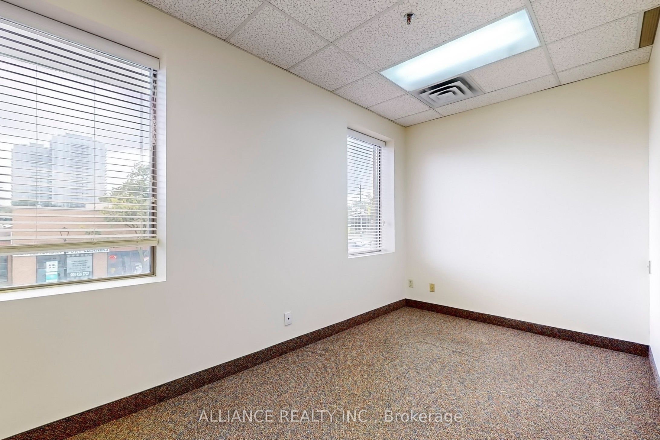 #2nd Flr - 134 Main Street Property Photo 35