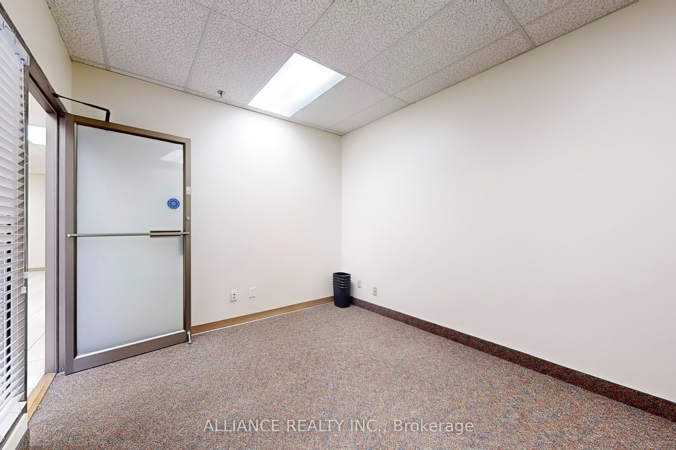 #2nd Flr - 134 Main Street Property Photo 45