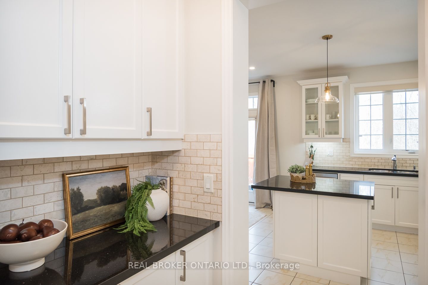300 Mcgibbon Drive Property Photo 7