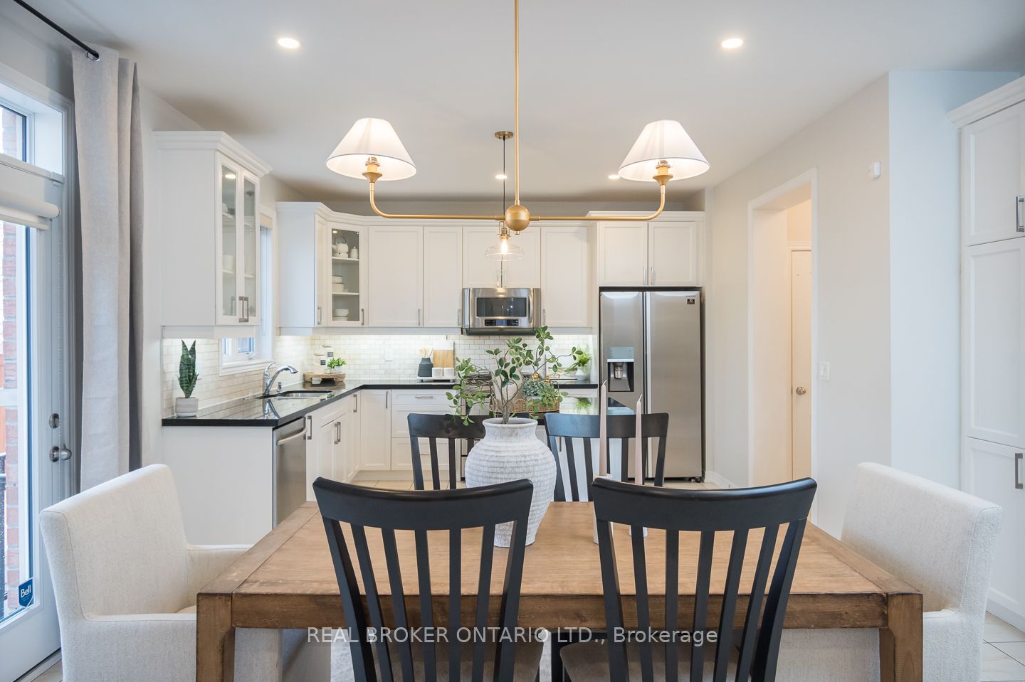 300 Mcgibbon Drive Property Photo 11