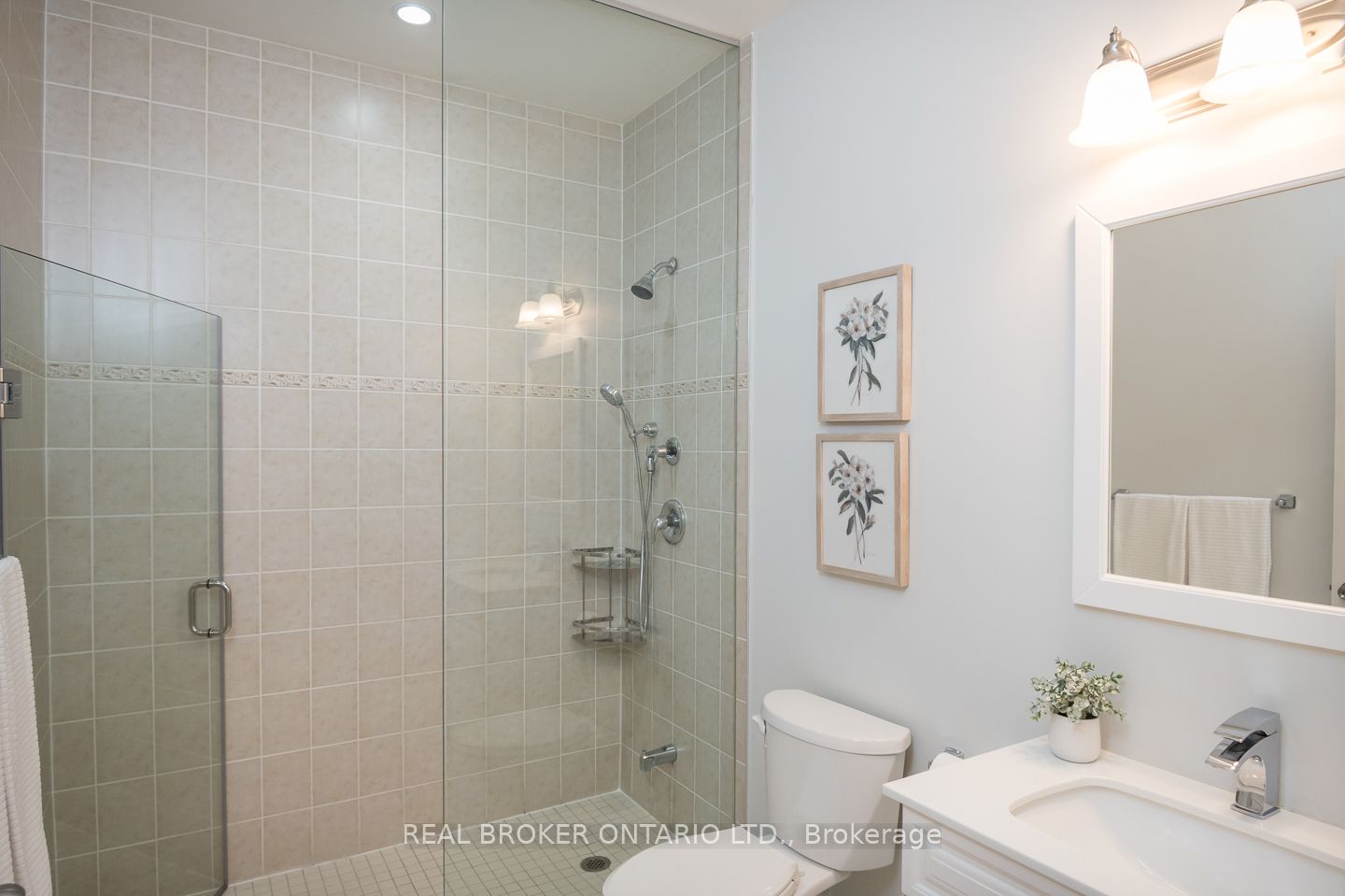 300 Mcgibbon Drive Property Photo 18