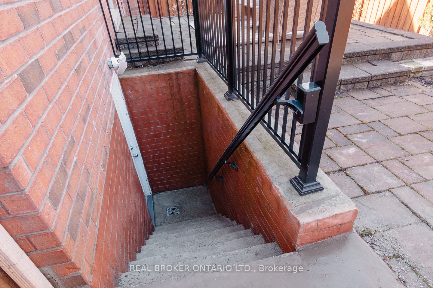 300 Mcgibbon Drive Property Photo 49