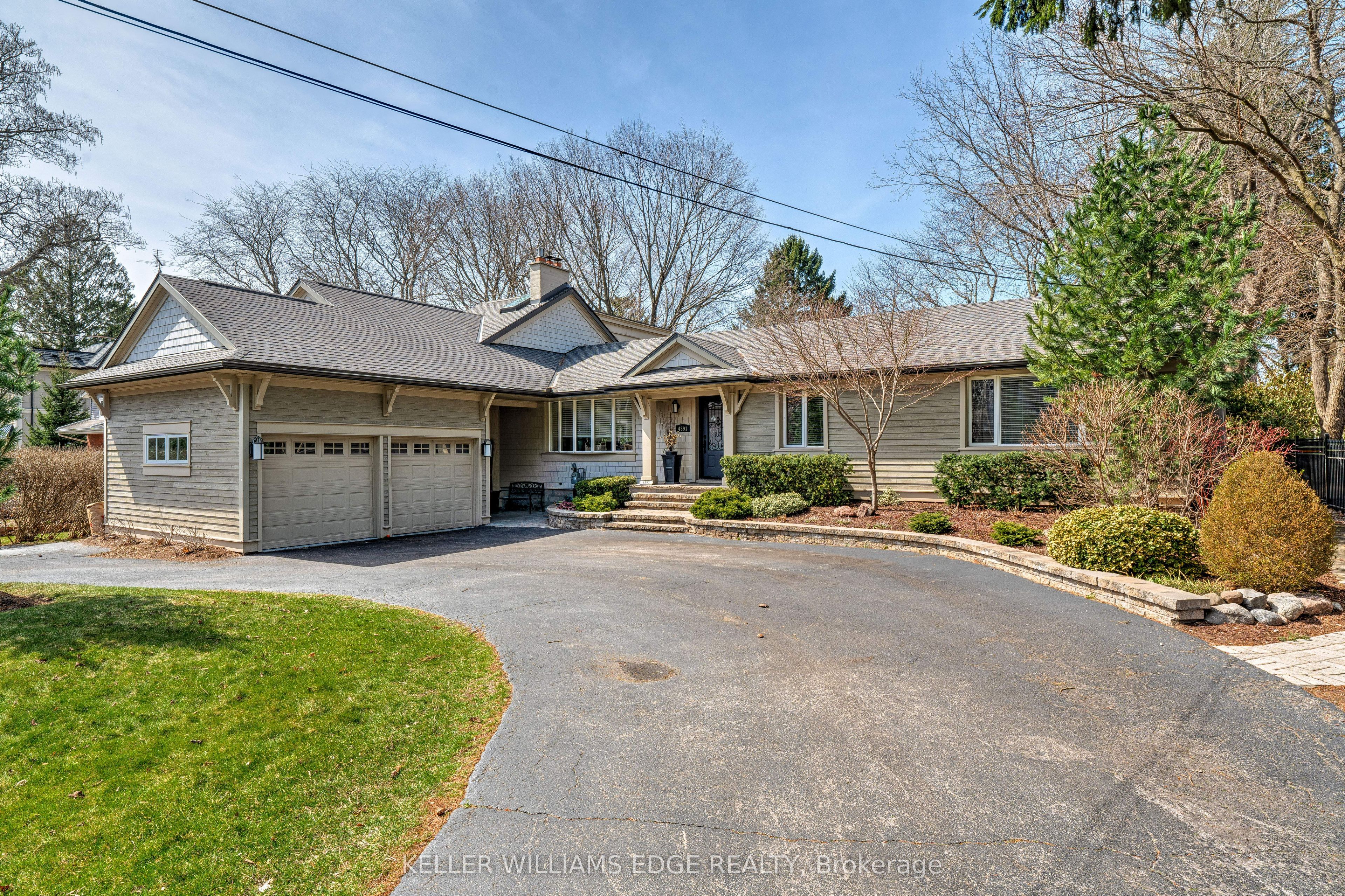 4391 Lakeshore Road Property Photo 3