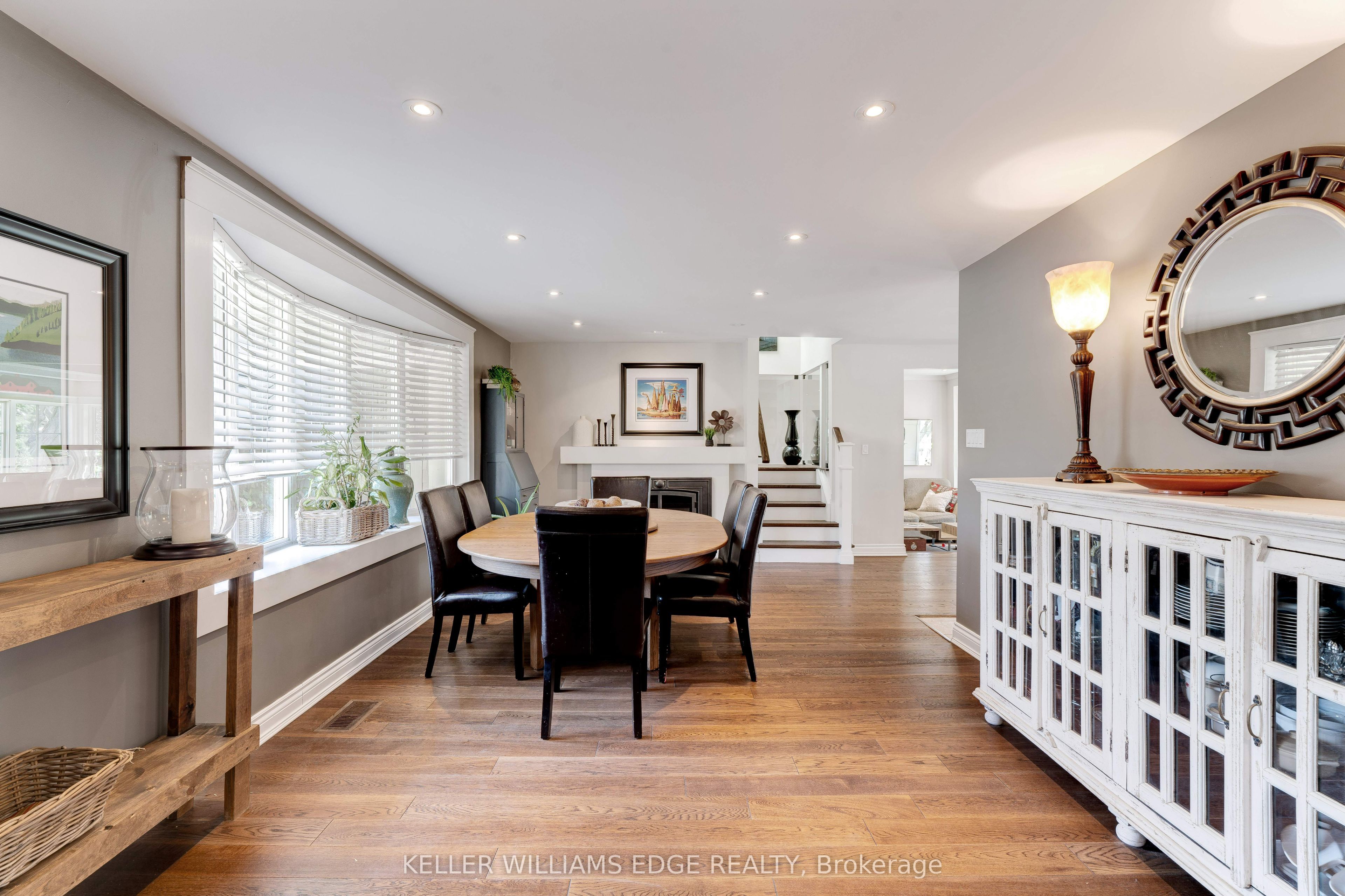 4391 Lakeshore Road Property Photo 6