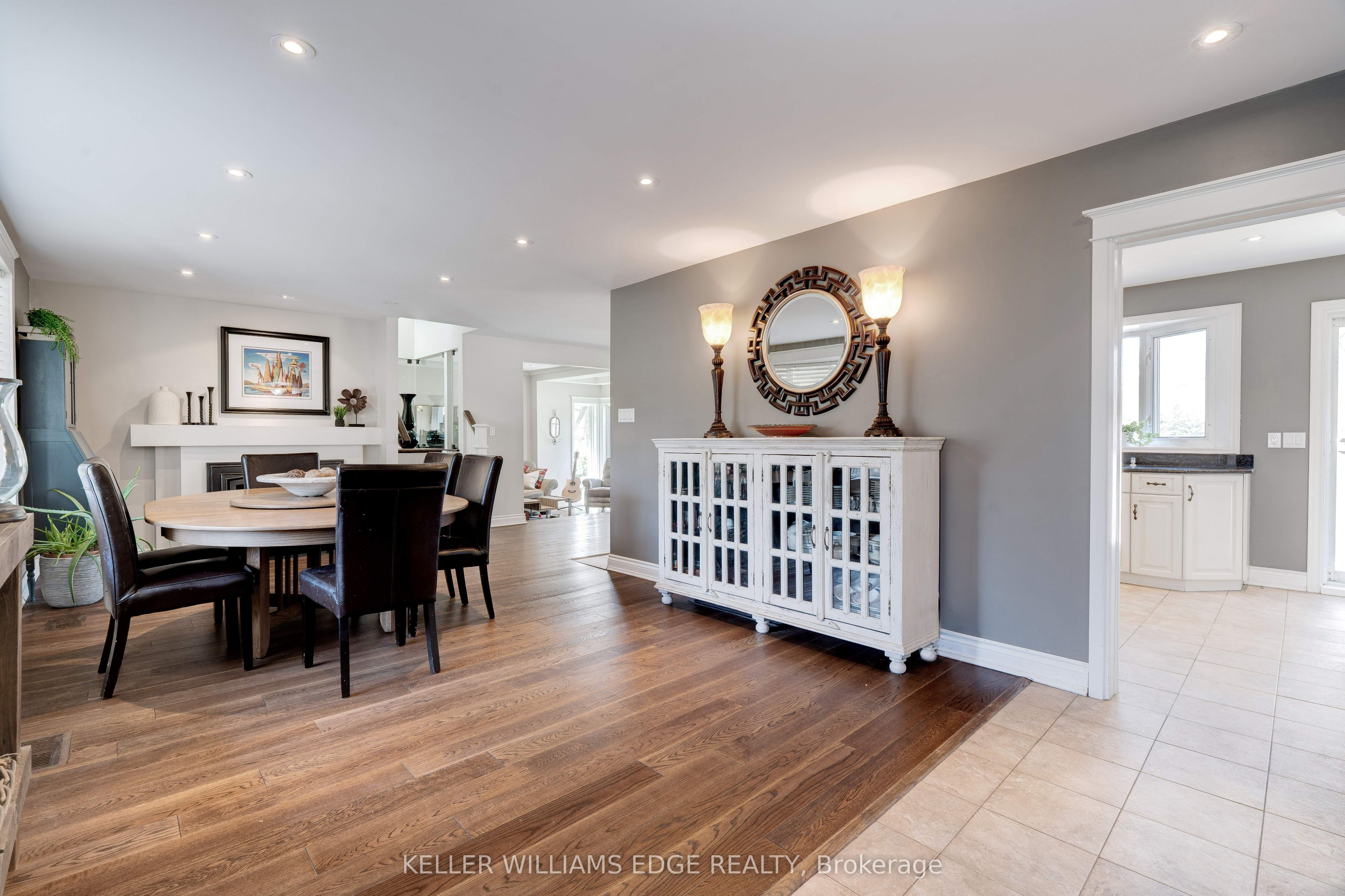 4391 Lakeshore Road Property Photo 7