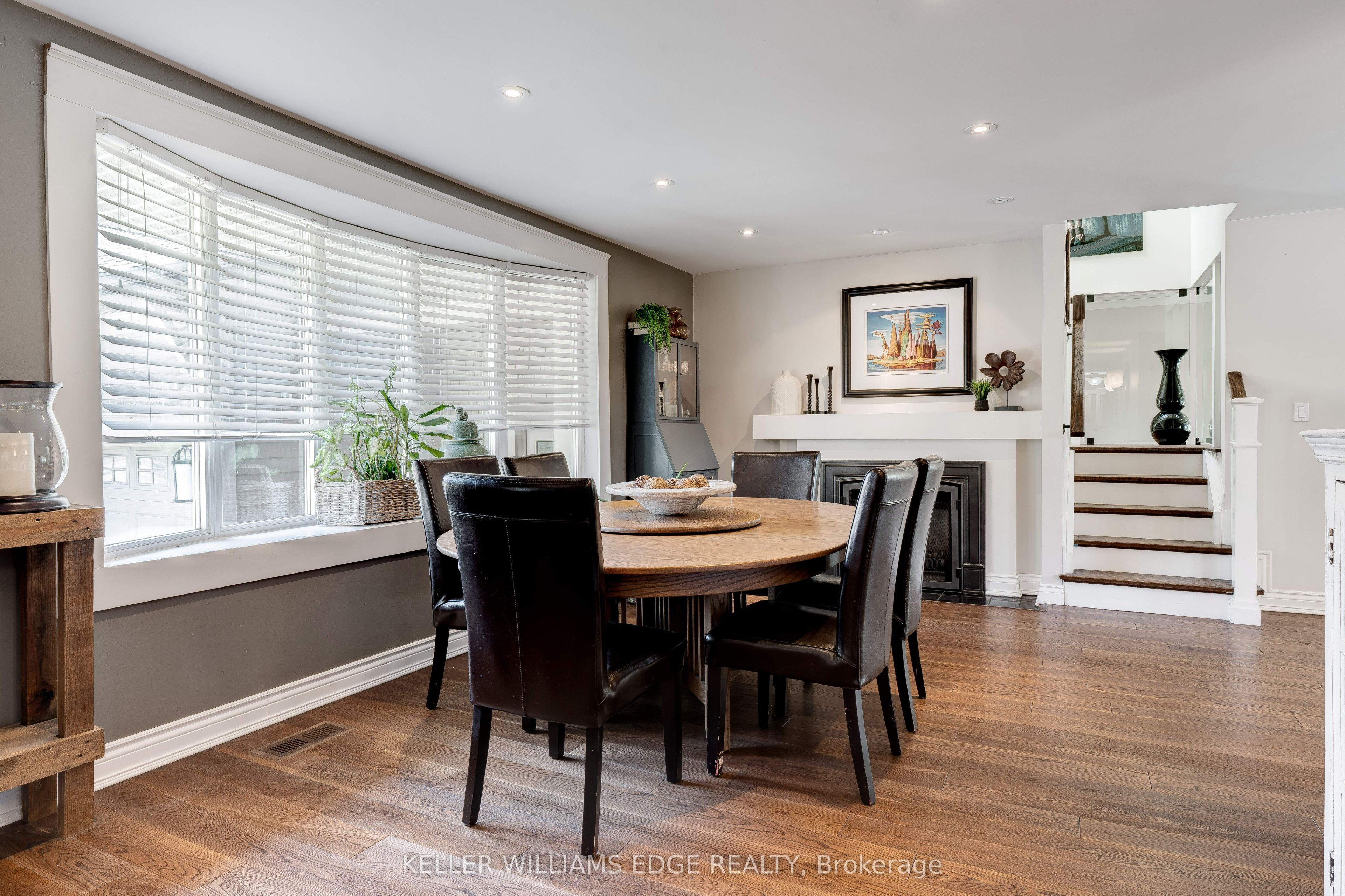 4391 Lakeshore Road Property Photo 10