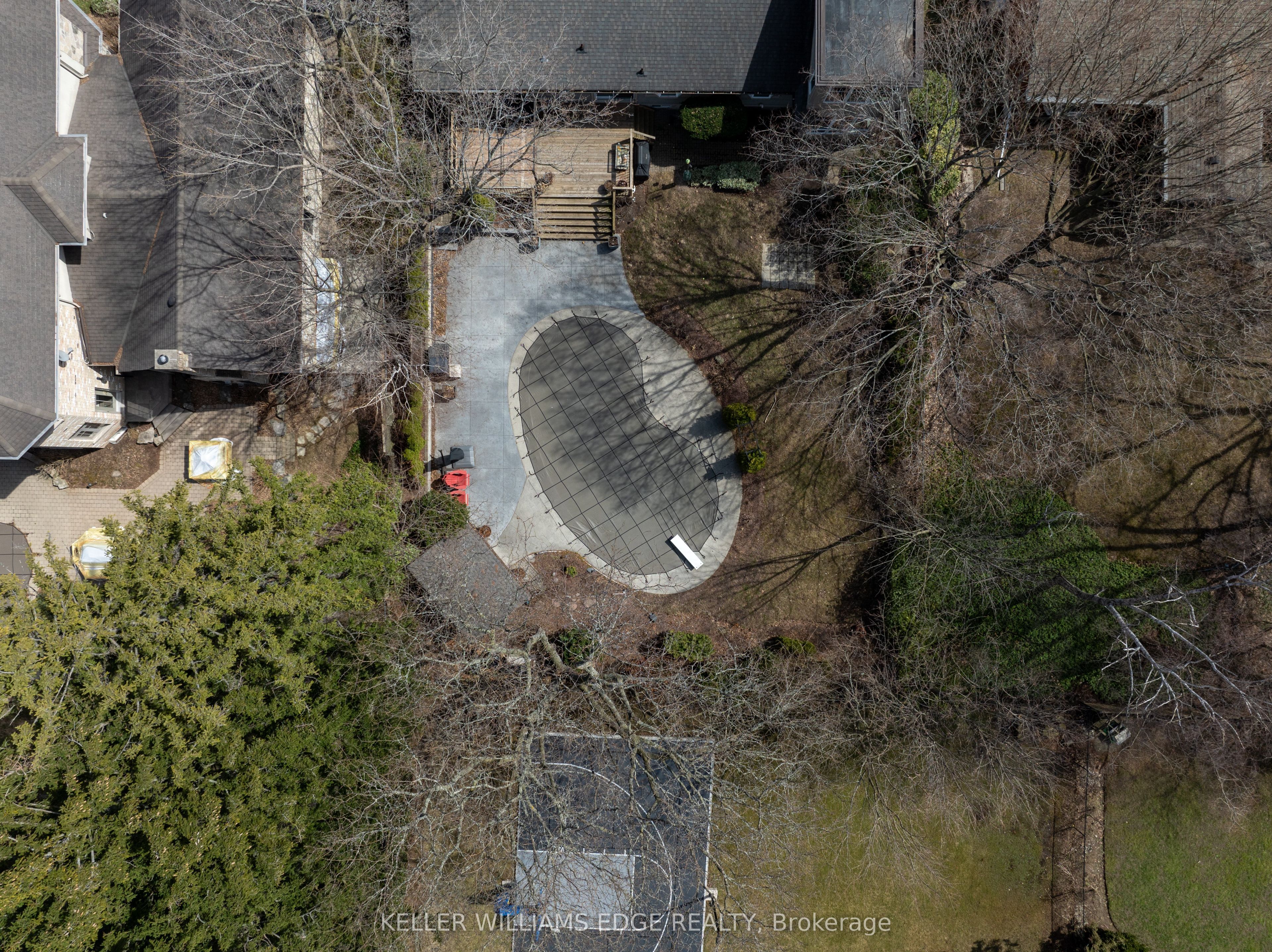 4391 Lakeshore Road Property Photo 44
