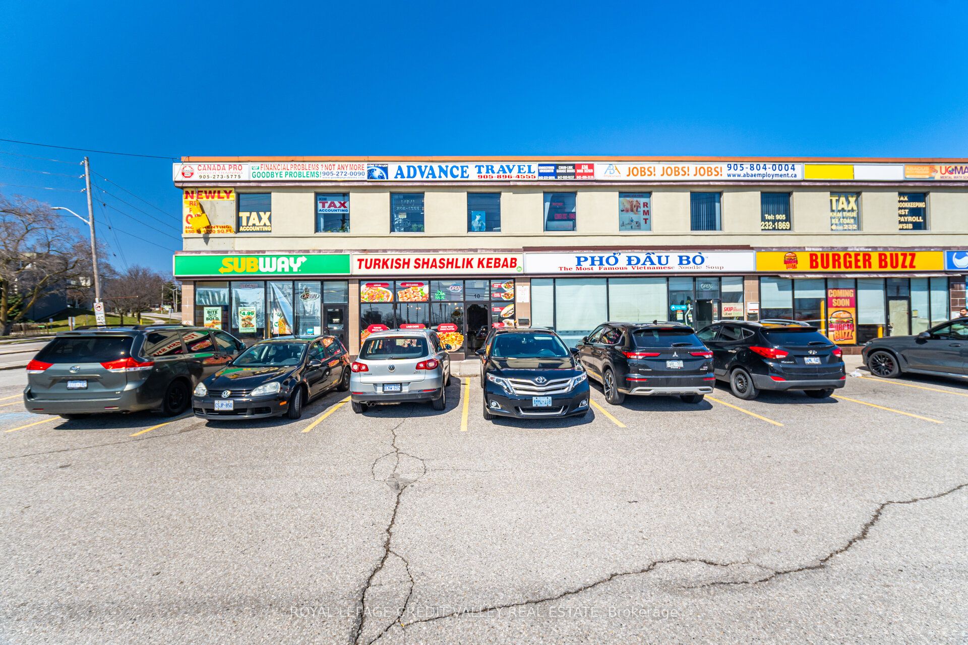 #10 - 1125 Dundas Street Property Photo 1