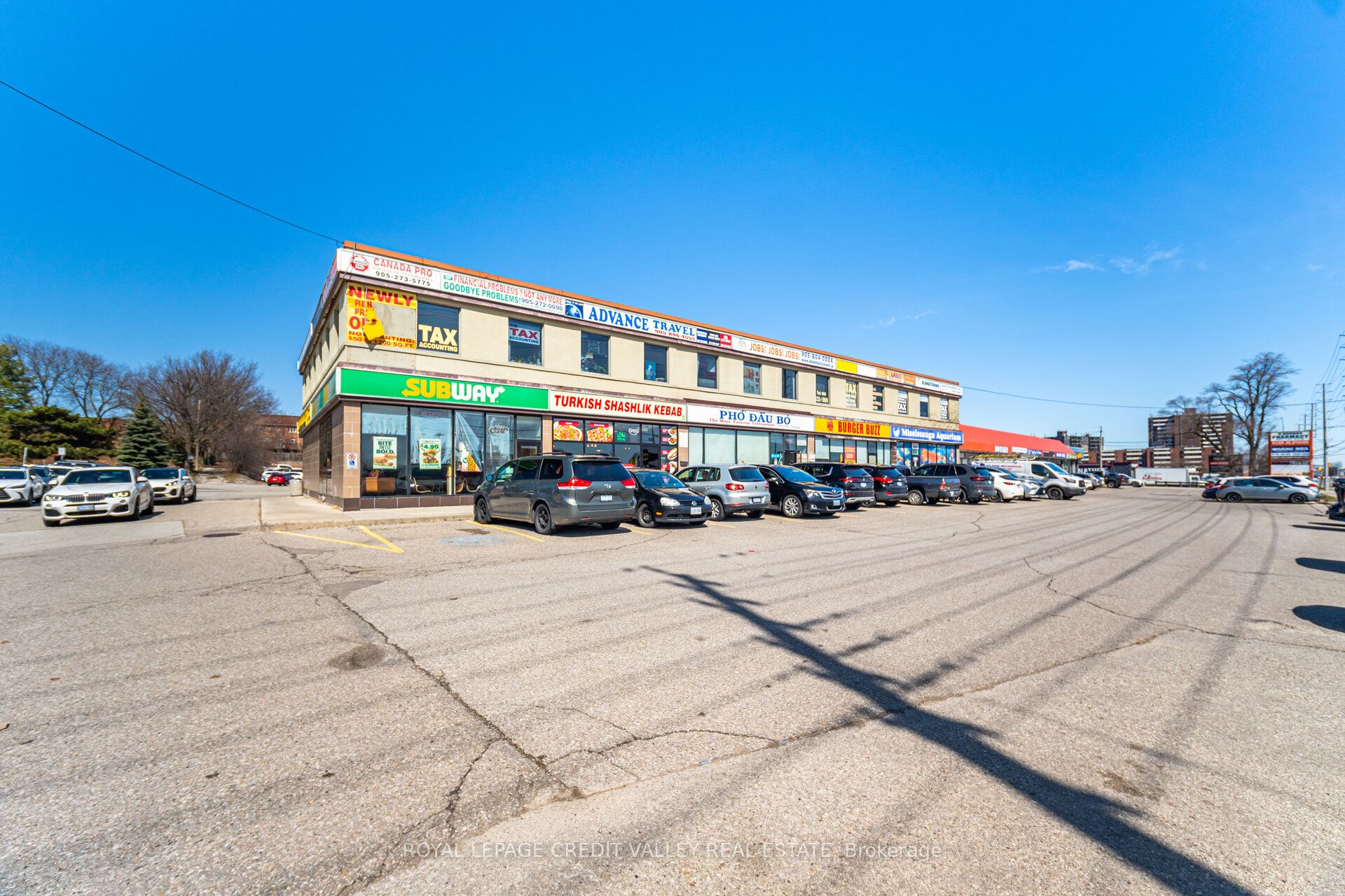 #10 - 1125 Dundas Street Property Photo 2