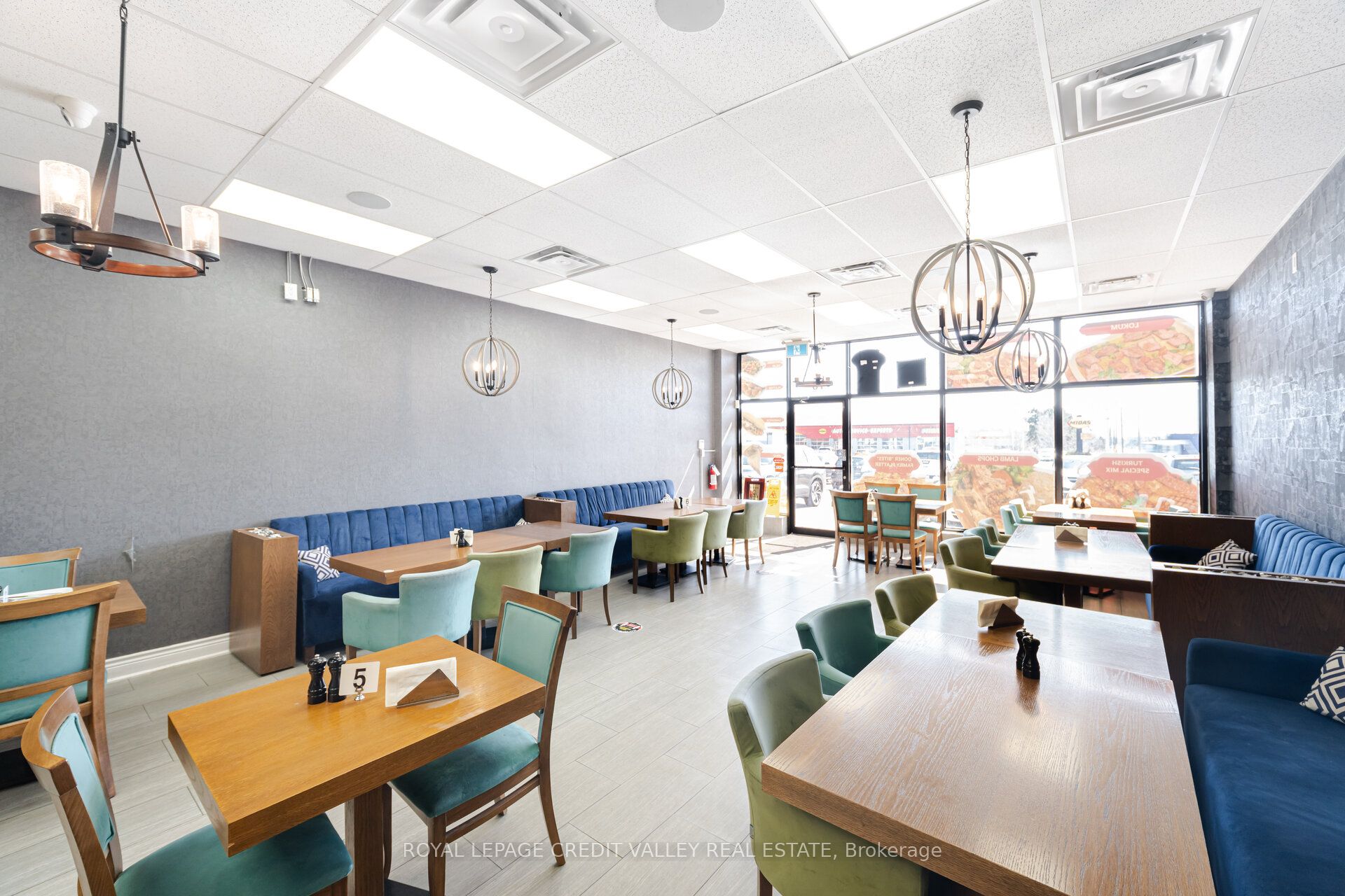 #10 - 1125 Dundas Street Property Photo 7