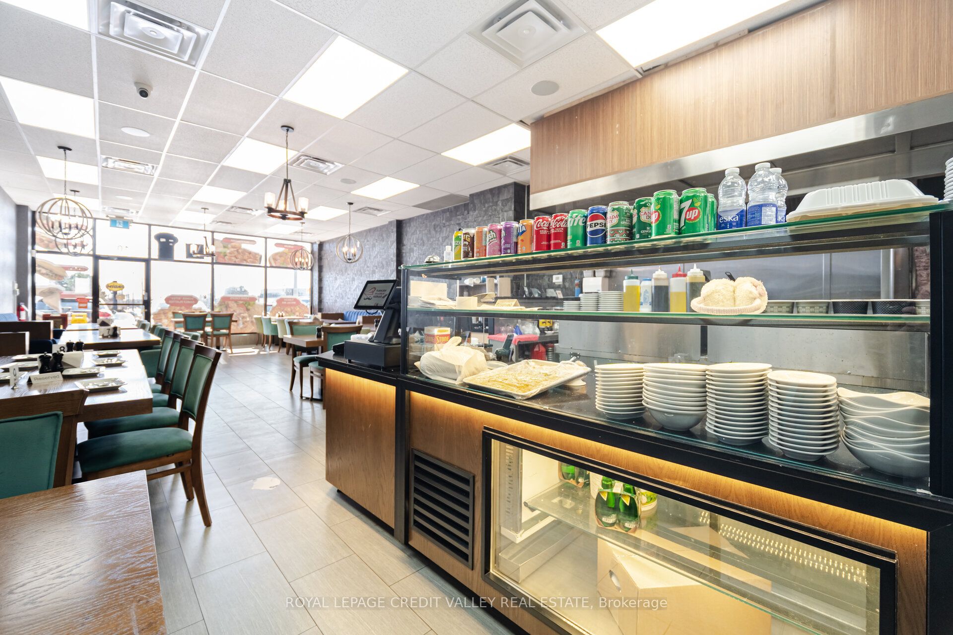 #10 - 1125 Dundas Street Property Photo 11