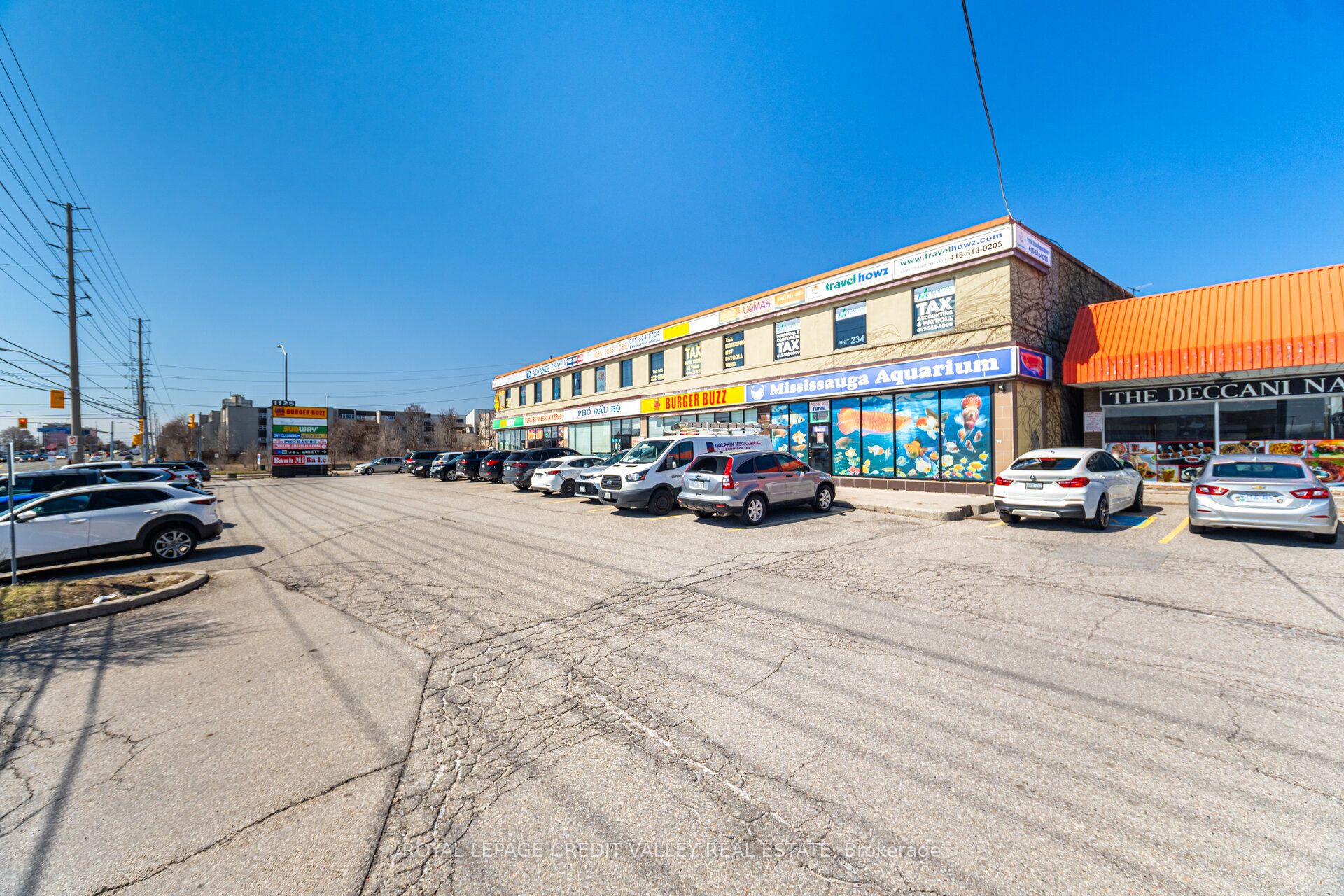 #10 - 1125 Dundas Street Property Photo 24