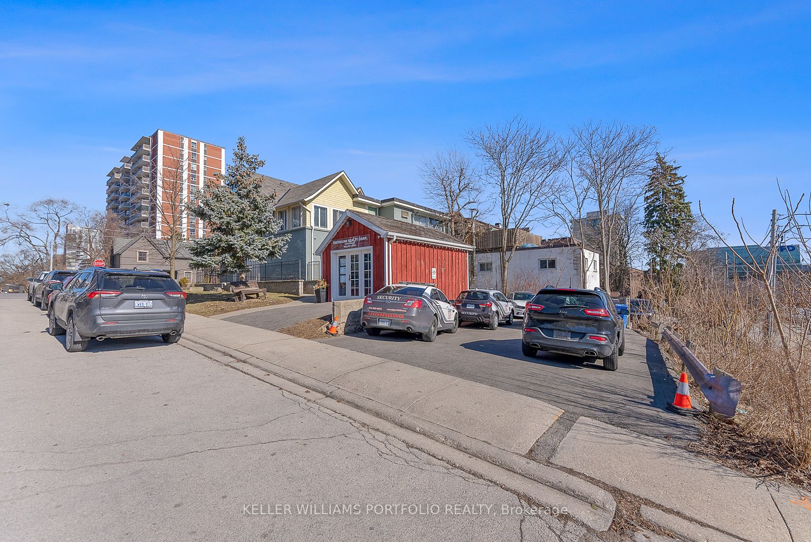 #100 - 20 Stavebank Road Property Photo 2