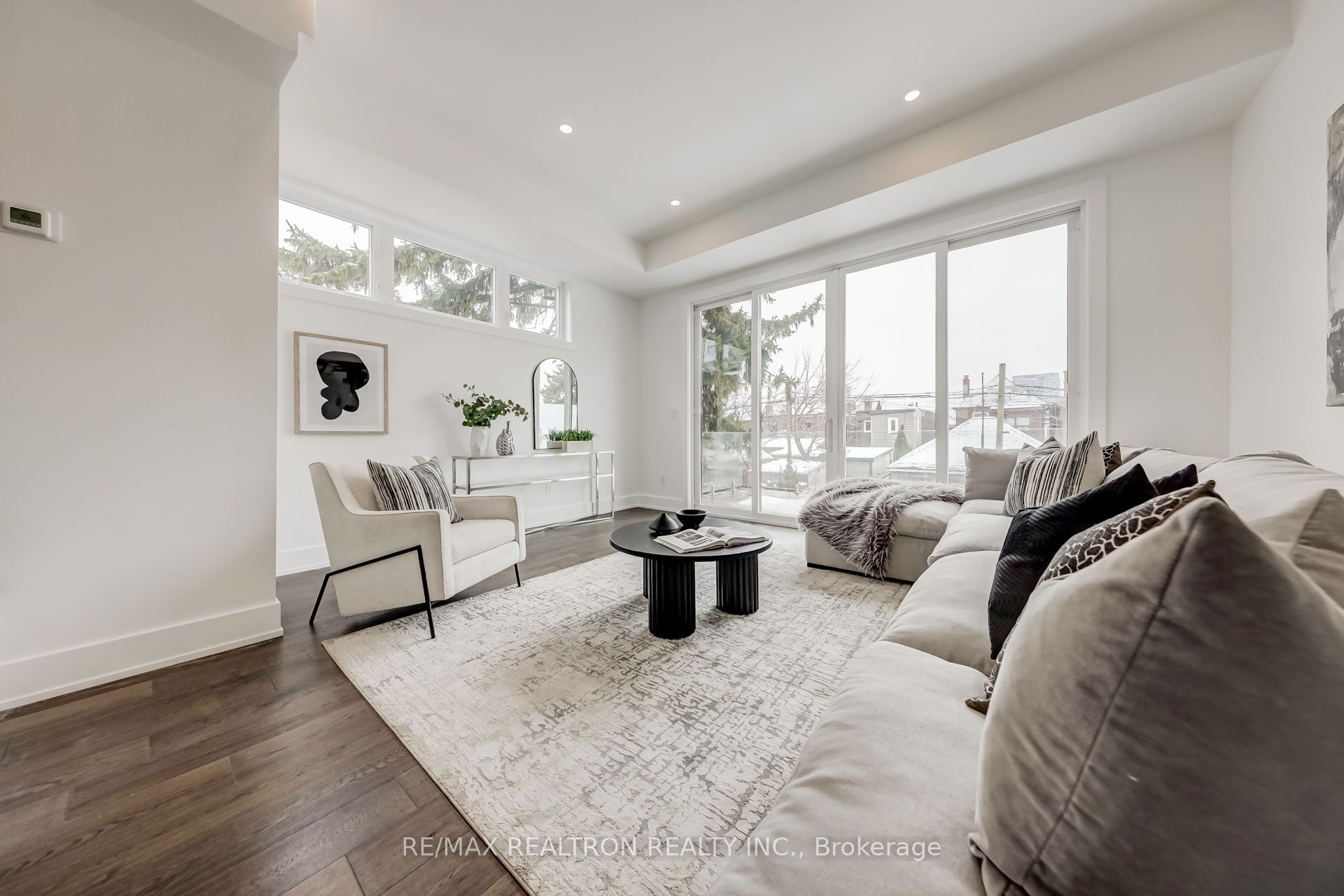 81 Peterborough Avenue Property Photo 7