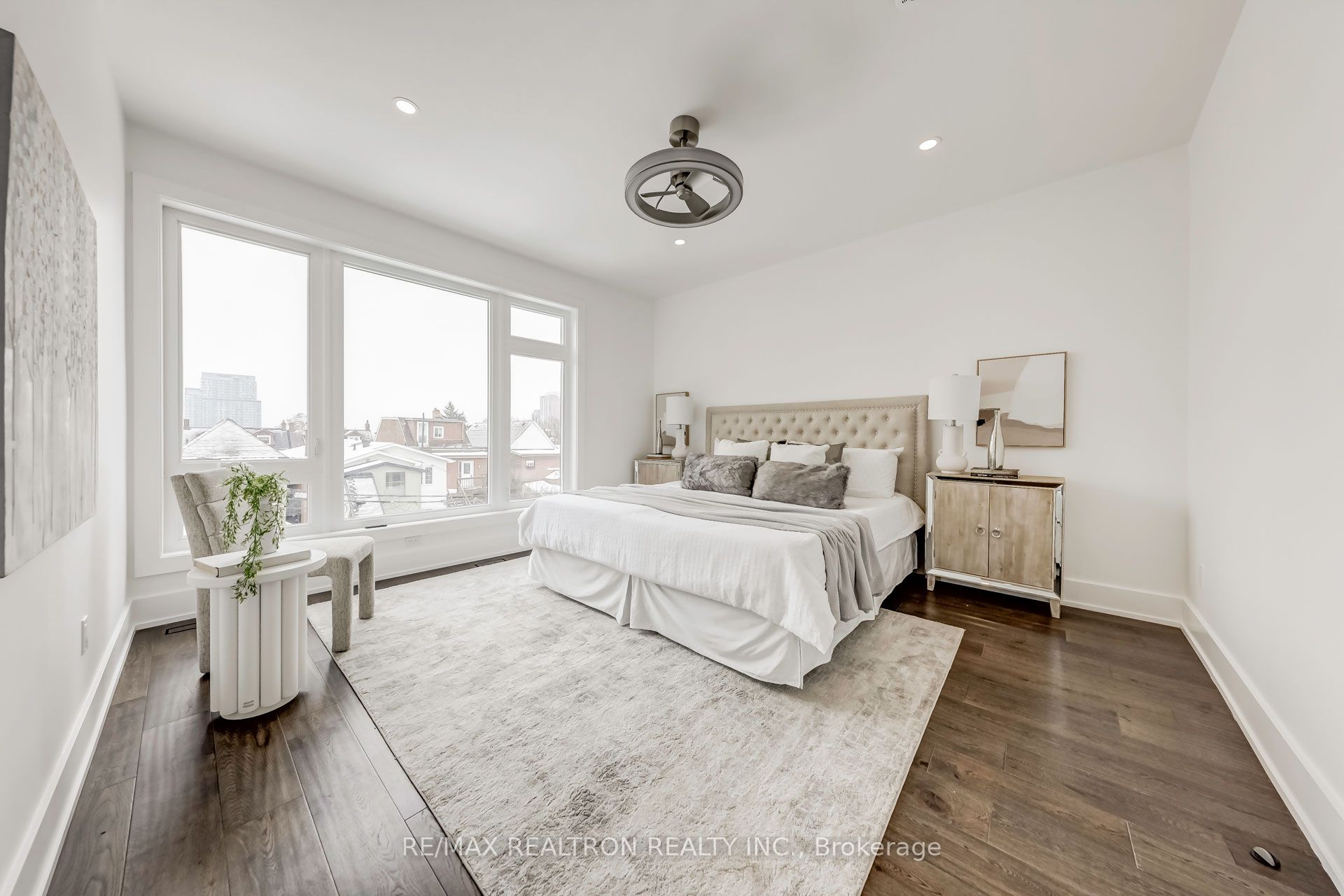 81 Peterborough Avenue Property Photo 11