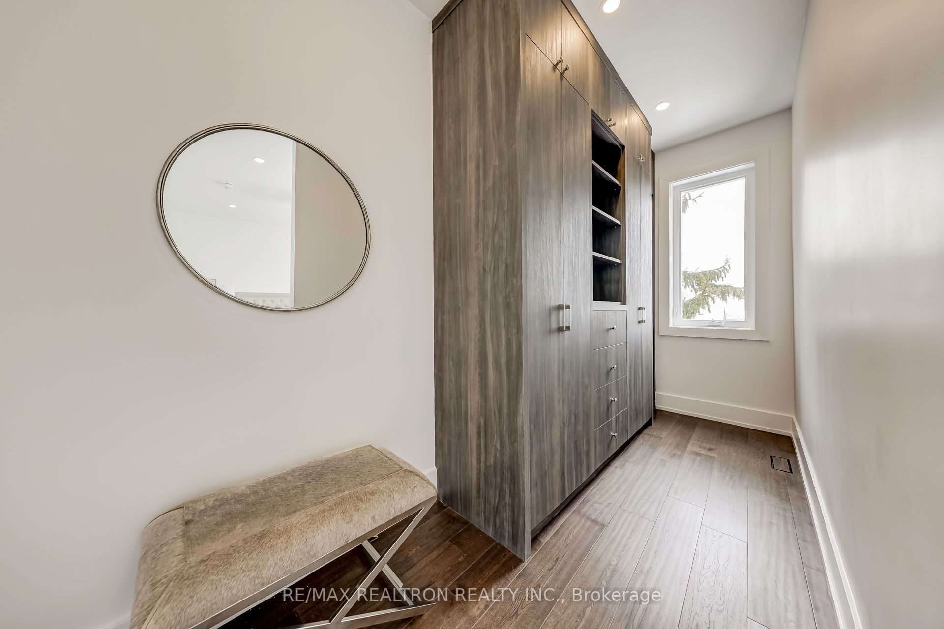81 Peterborough Avenue Property Photo 12