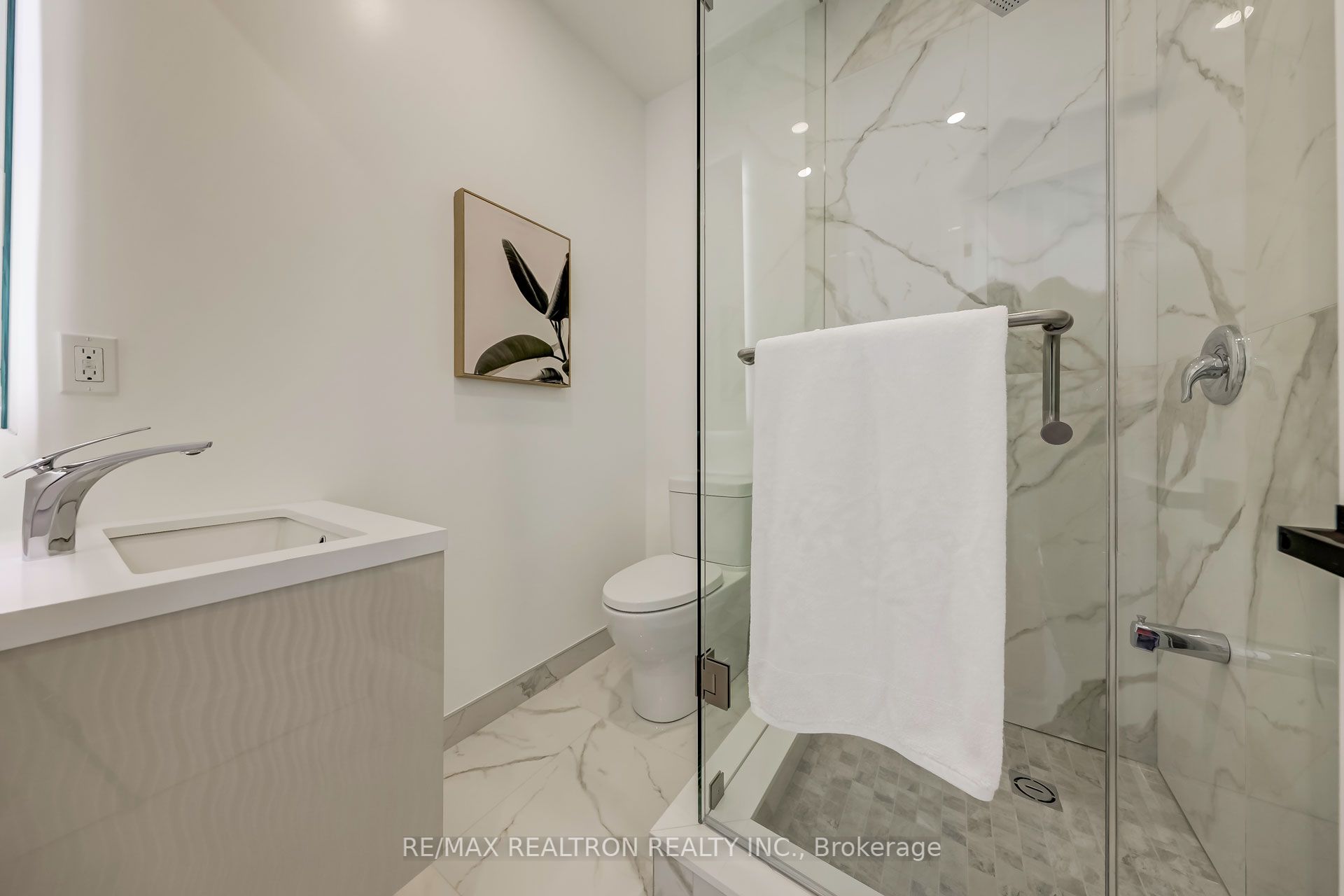81 Peterborough Avenue Property Photo 17