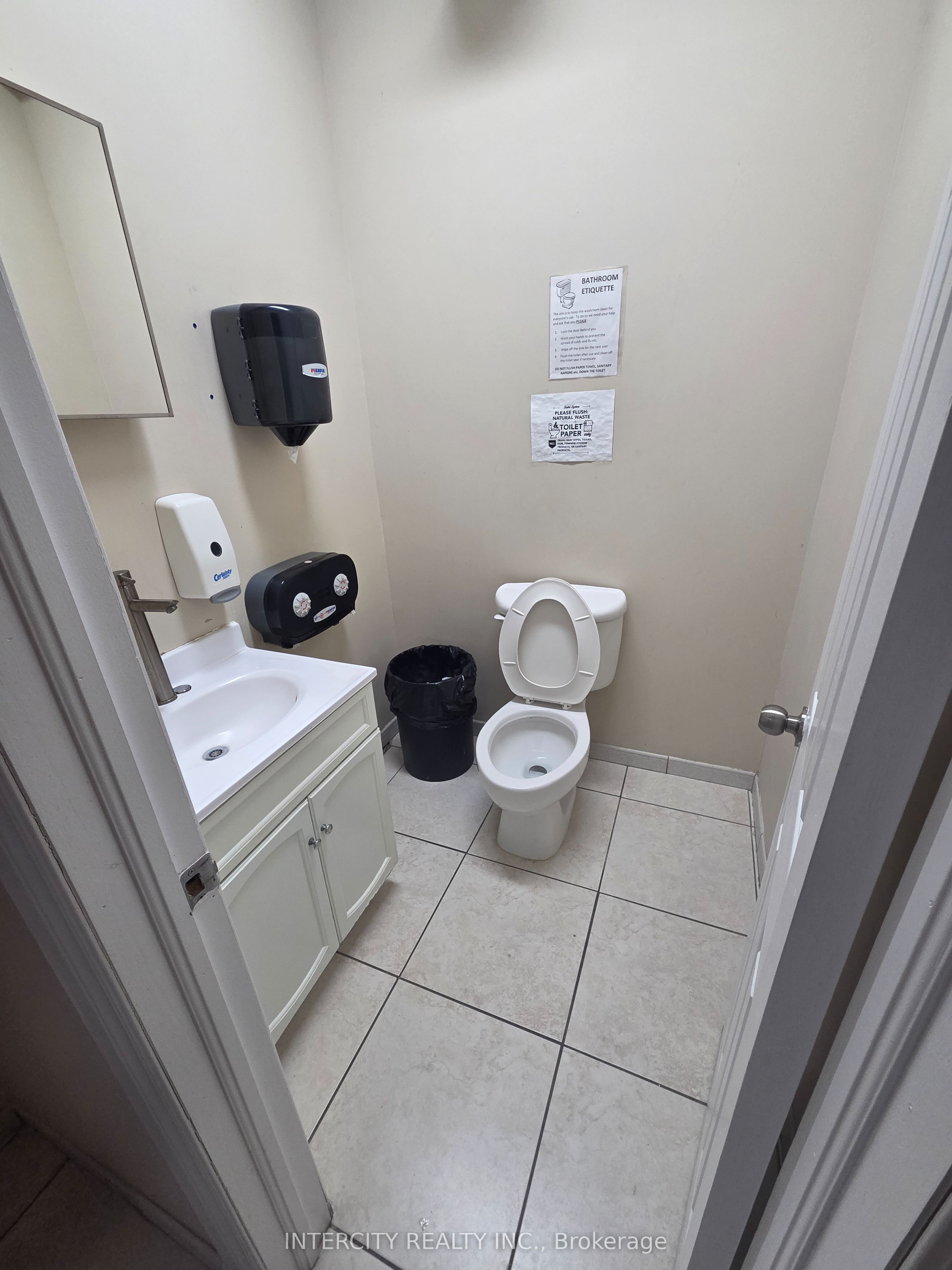 #7 & 8 - 1230 Sheppard Avenue Property Photo 5