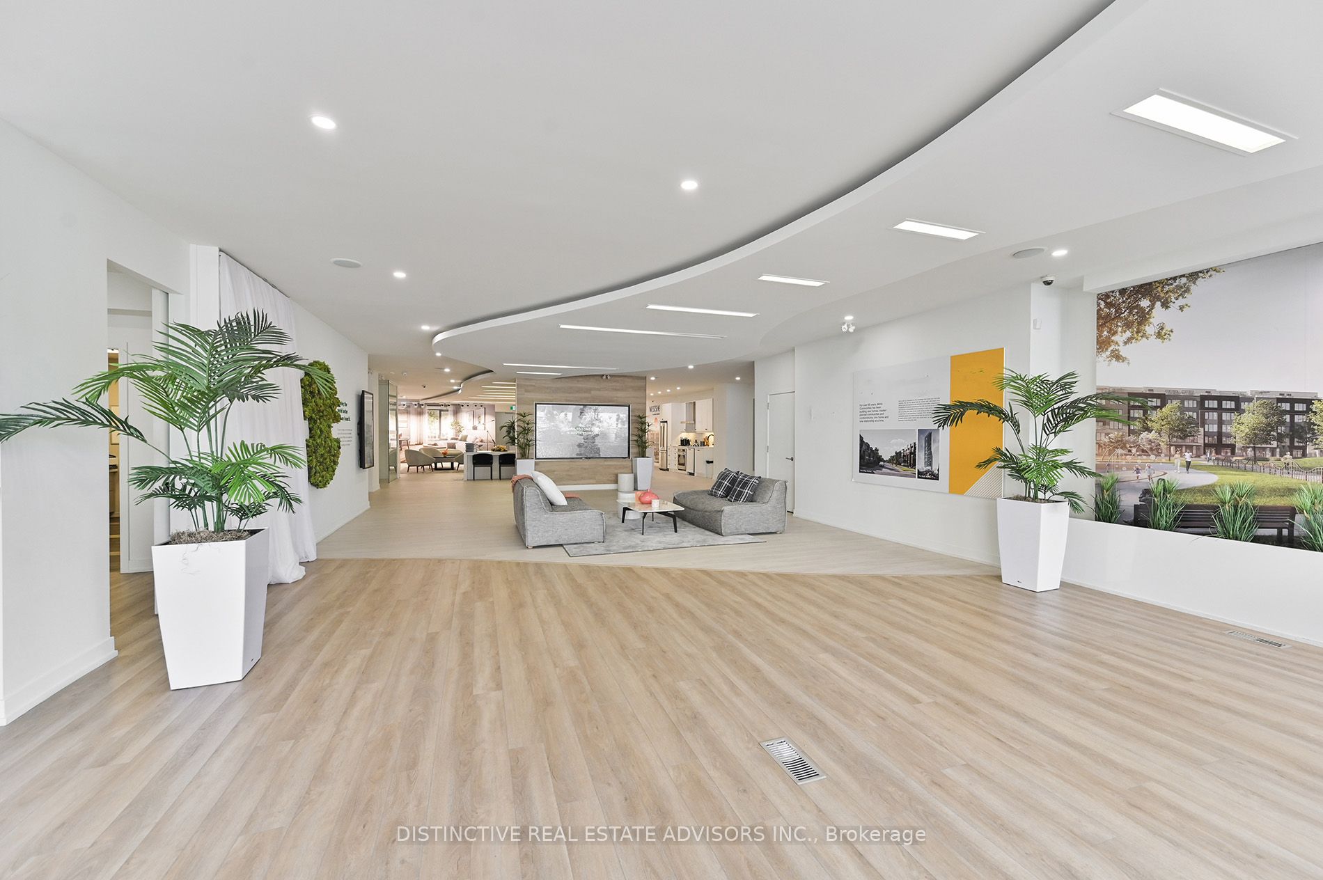 3605 Lake Shore Boulevard Property Photo 9