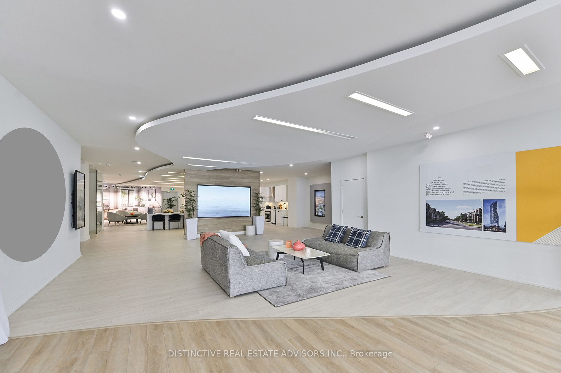 3605 Lake Shore Boulevard Property Photo 13