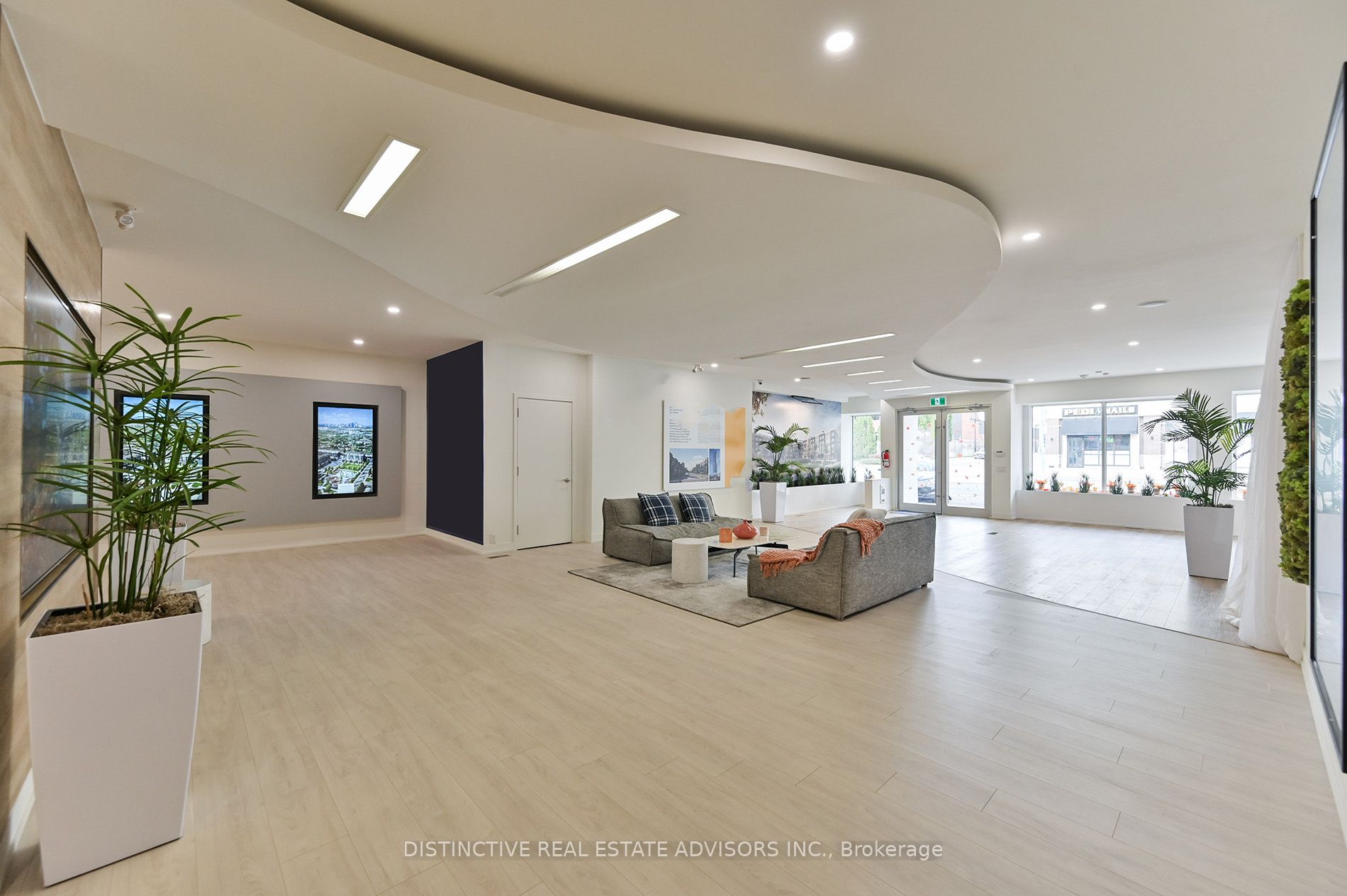 3605 Lake Shore Boulevard Property Photo 14