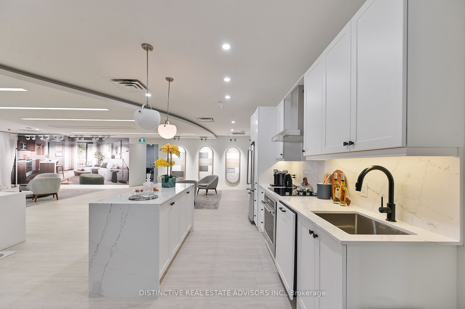 3605 Lake Shore Boulevard Property Photo 18