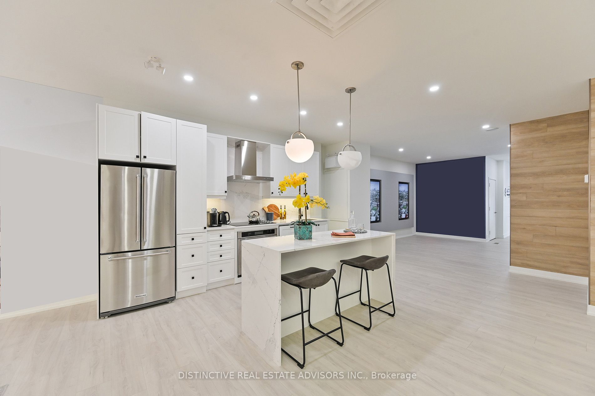 3605 Lake Shore Boulevard Property Photo 19