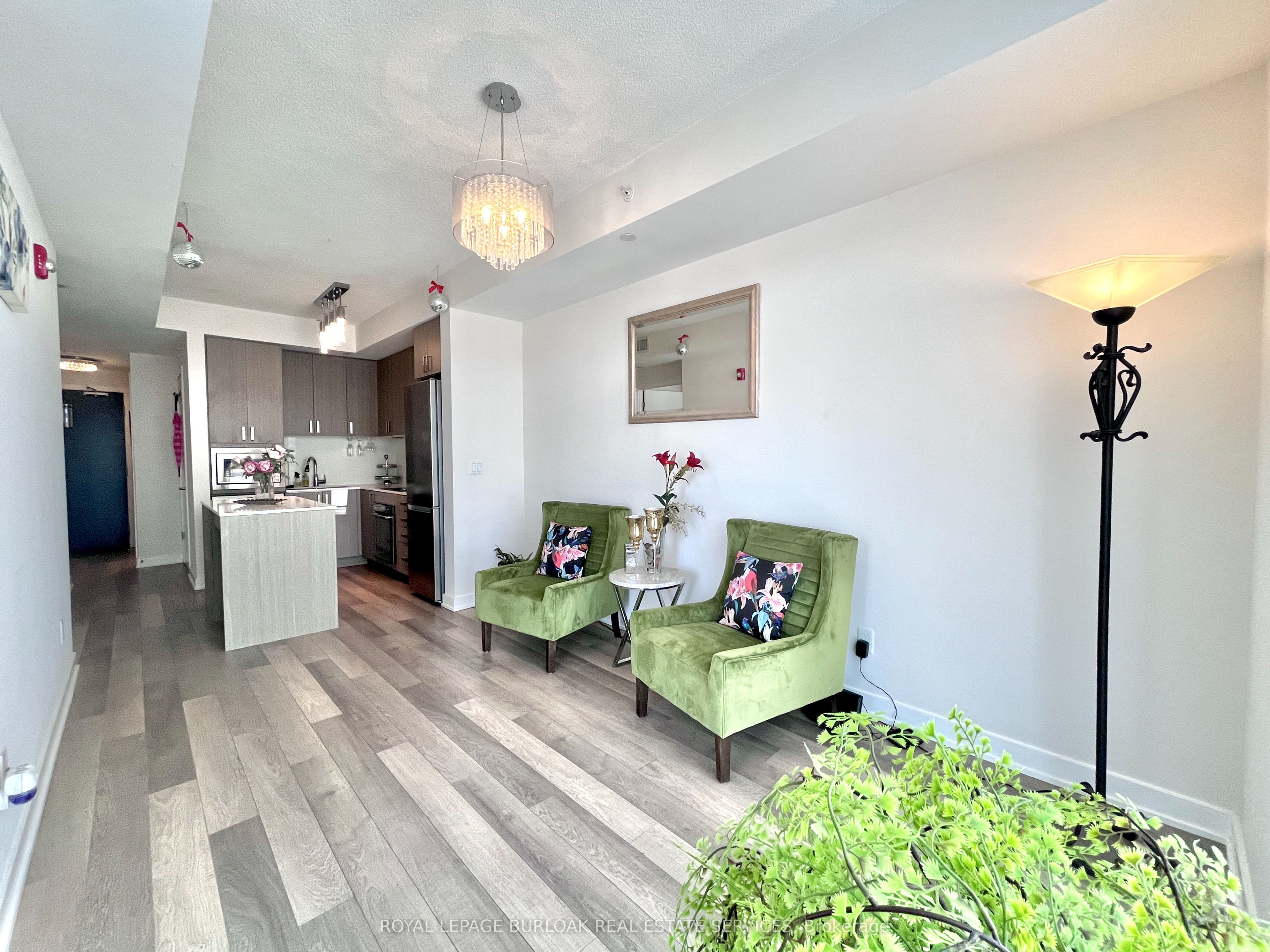 5230 Dundas St Property Photo 13
