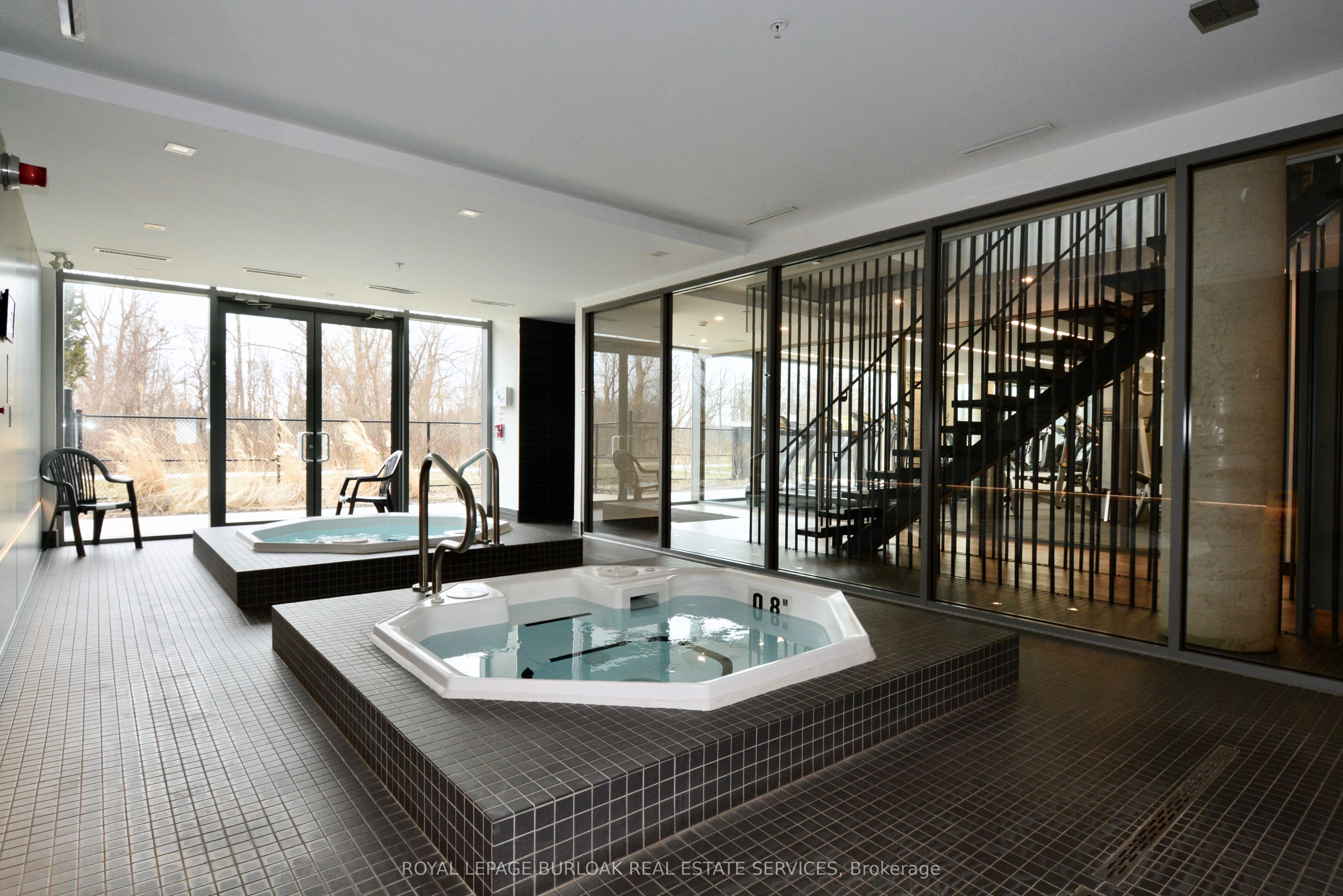 5230 Dundas St Property Photo 25