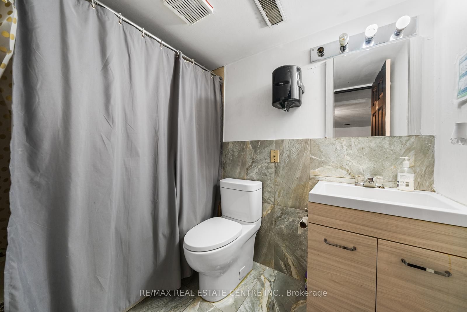 #2 - 130 Westmore Drive Property Photo 15
