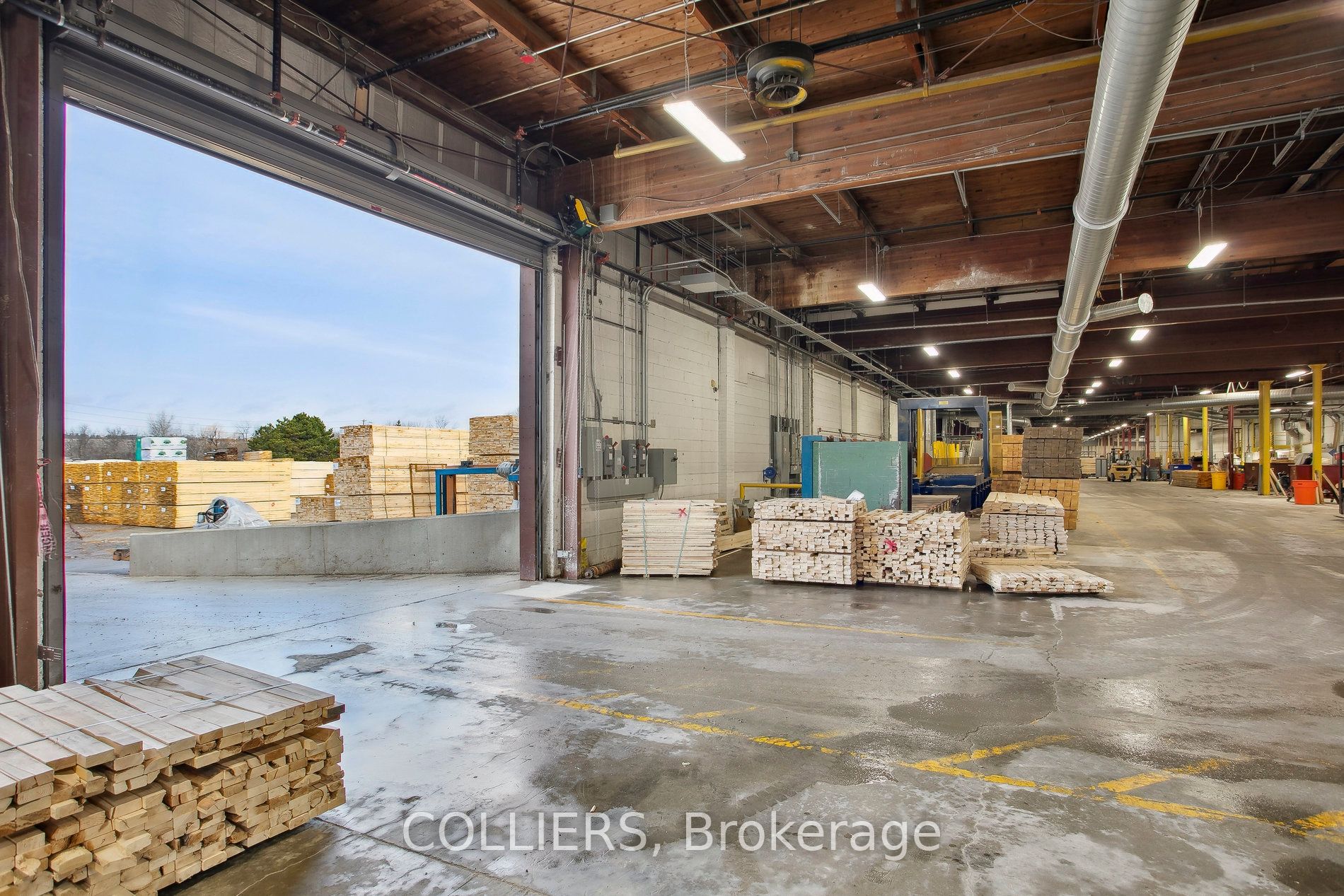 1485 Speers Road Property Photo 16