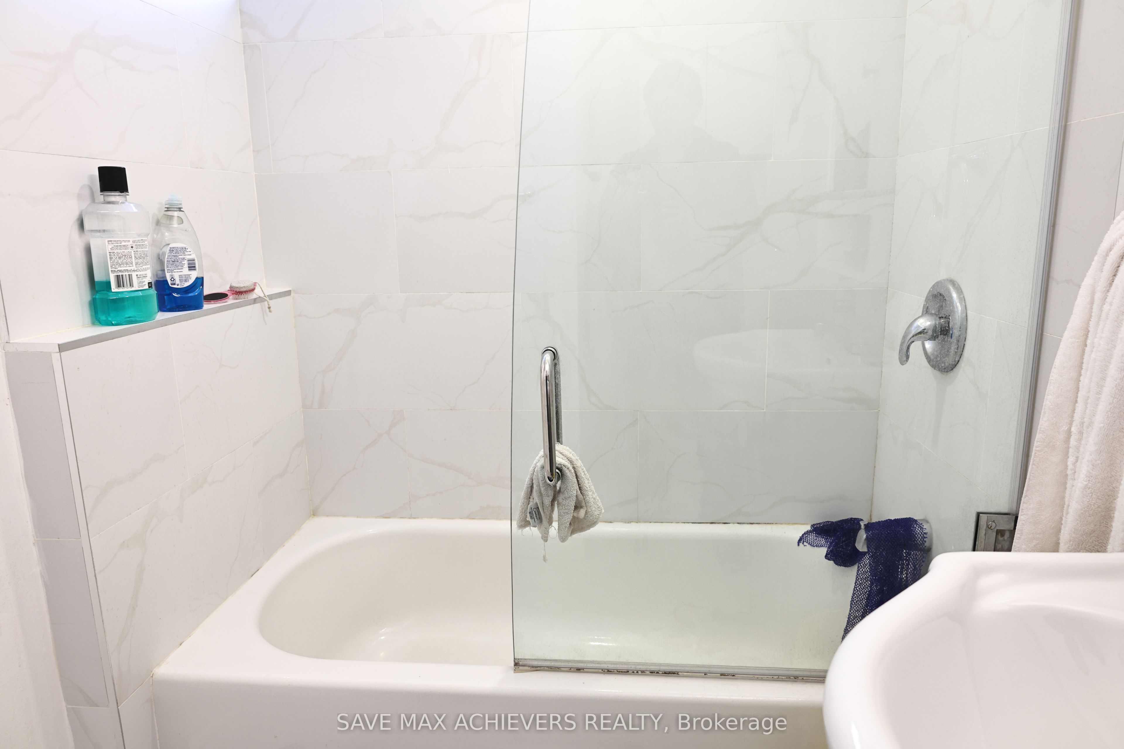 28 Bingham Road Property Photo 43