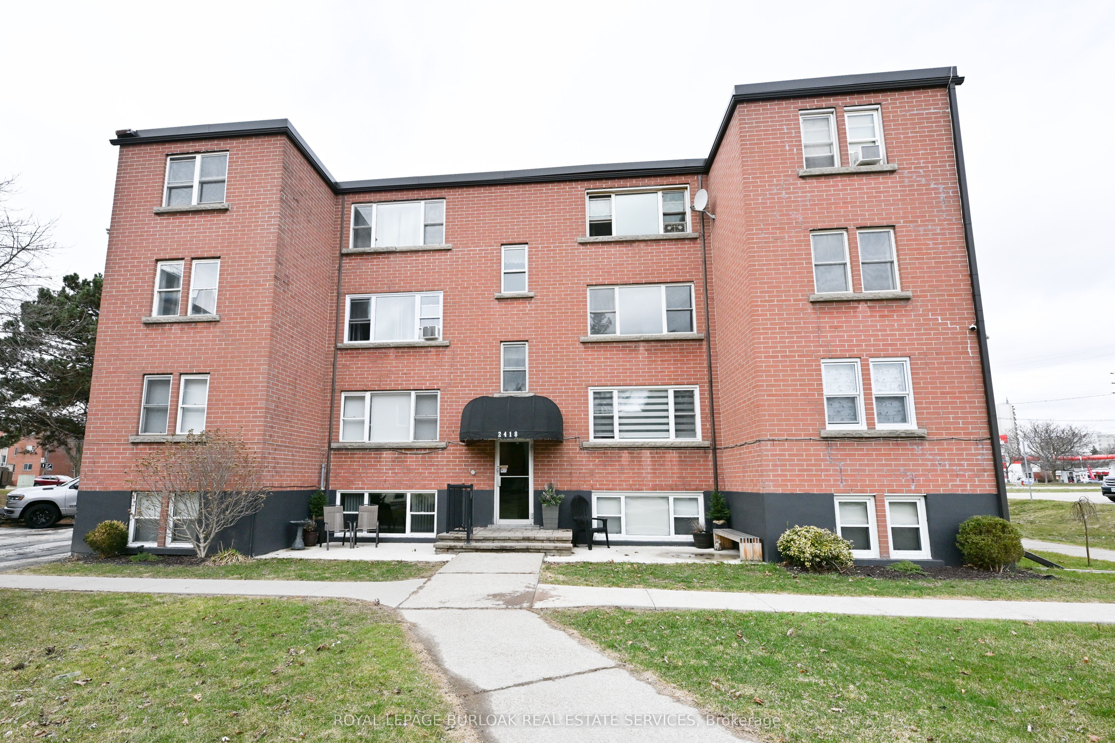 2418 New Street 11 Property Photo 3