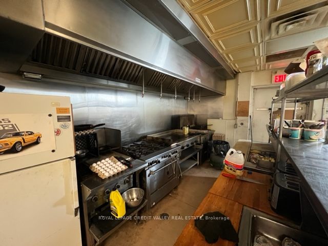 #16 - 15 Allan Drive Property Photo 25