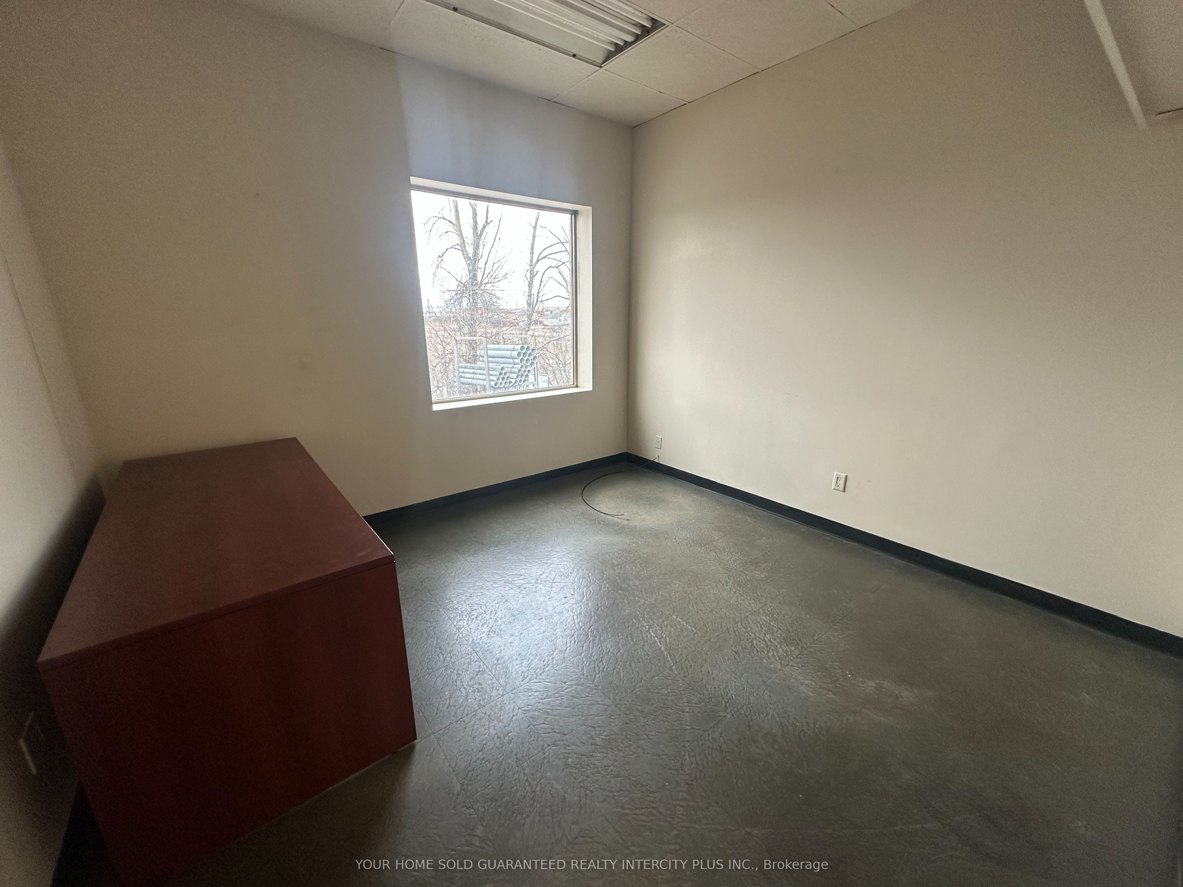 #2 & 3 - 10410 Coleraine Drive Property Photo 12