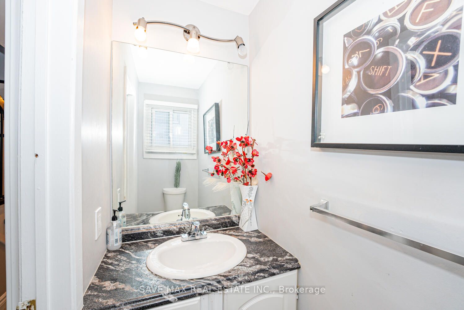 11 Pierpont Place Property Photo 10