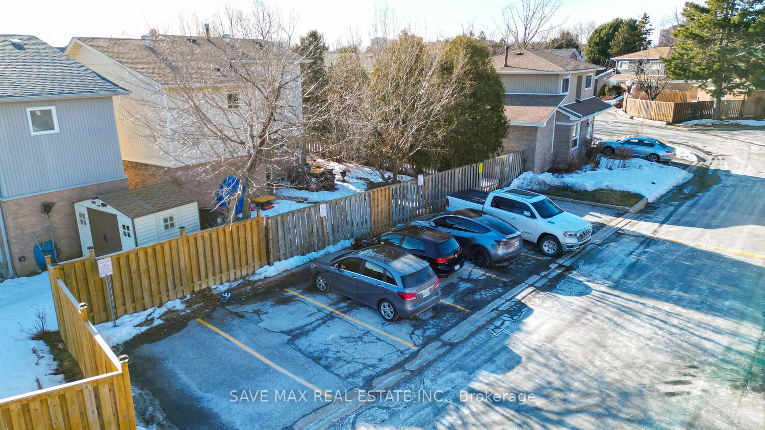 11 Pierpont Place Property Photo 34