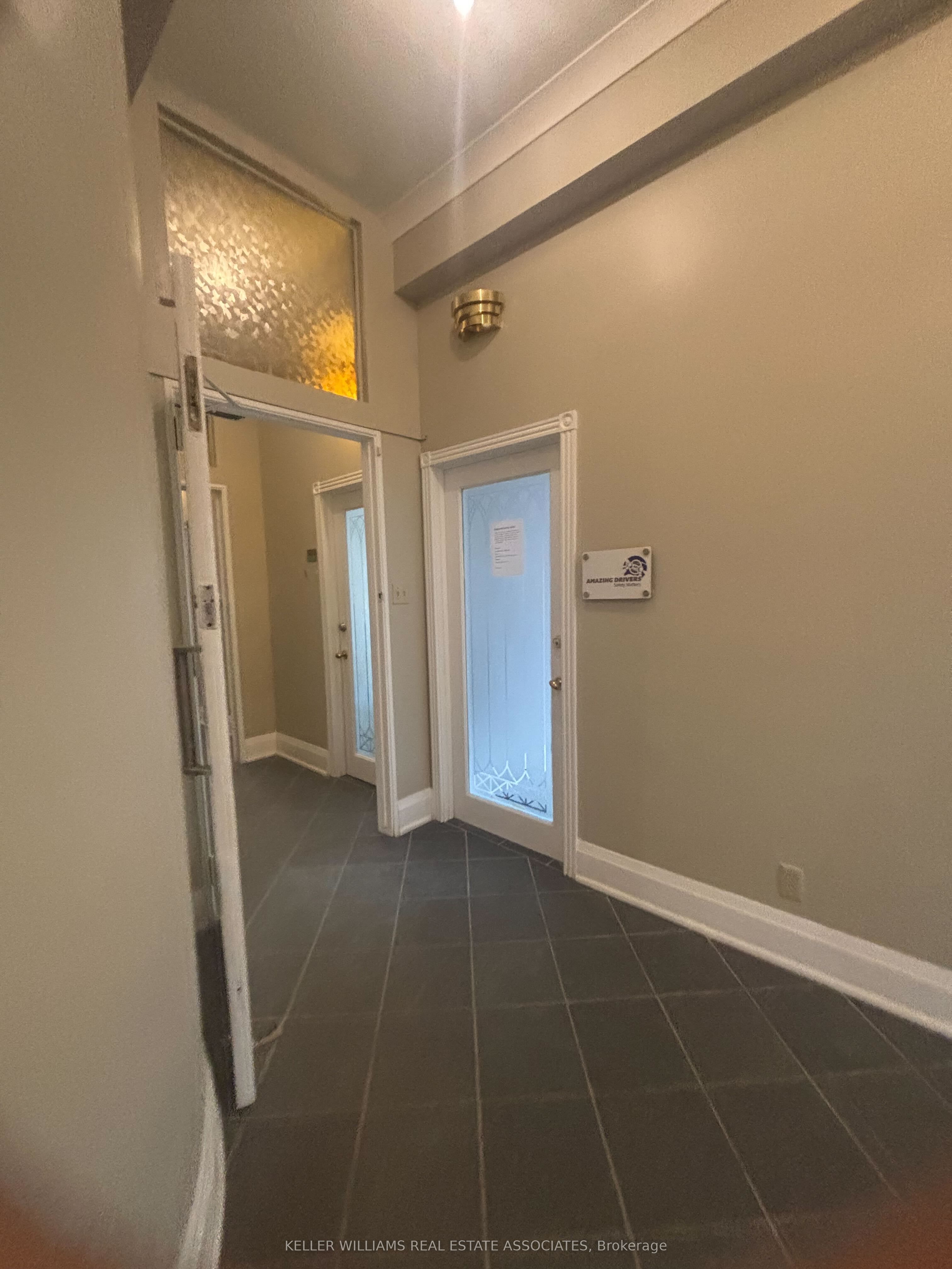 #203 - 112 Main Street Property Photo 5