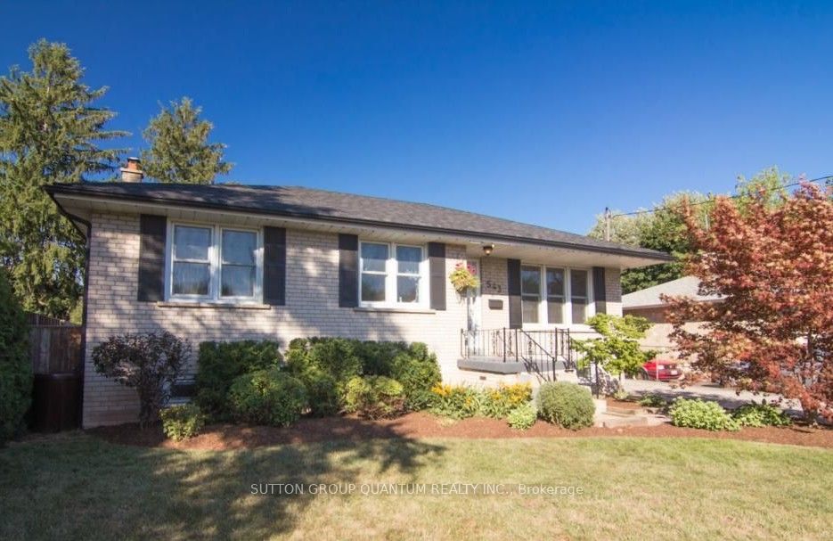 543 Taplow Crescent Property Photo