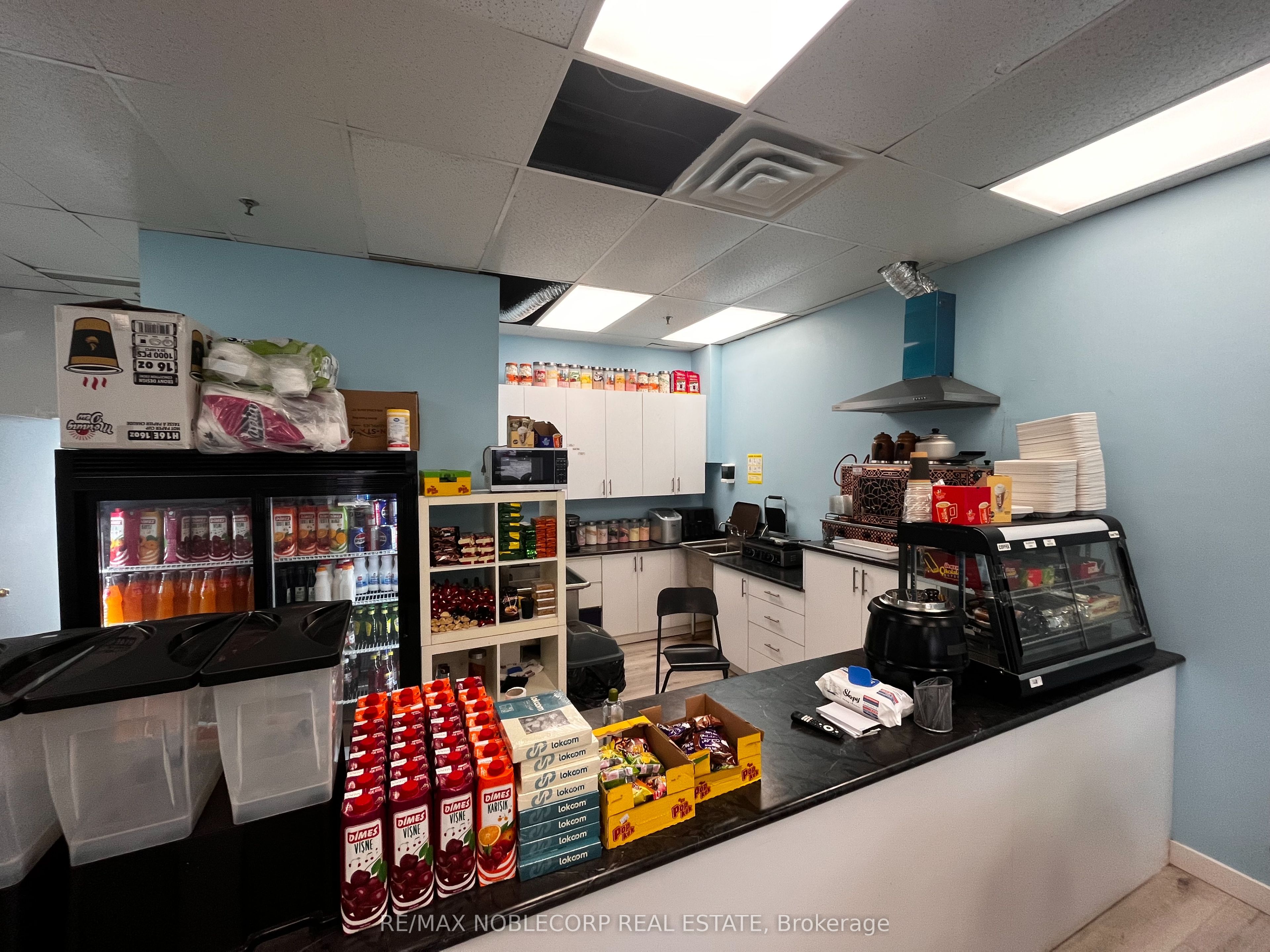 2801 Keele Street Property Photo 7