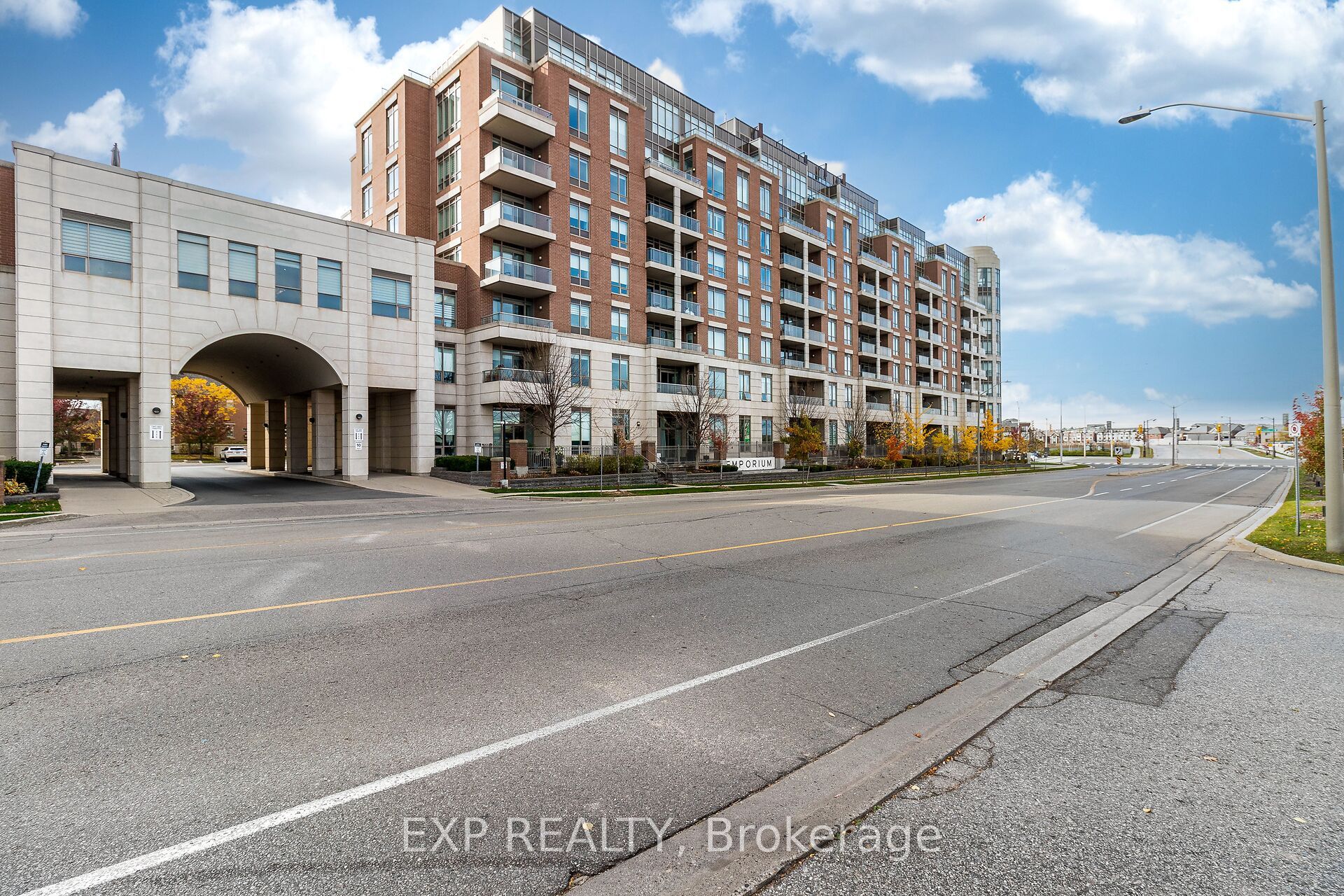 #724 - 2480 Prince Michael Drive Property Photo