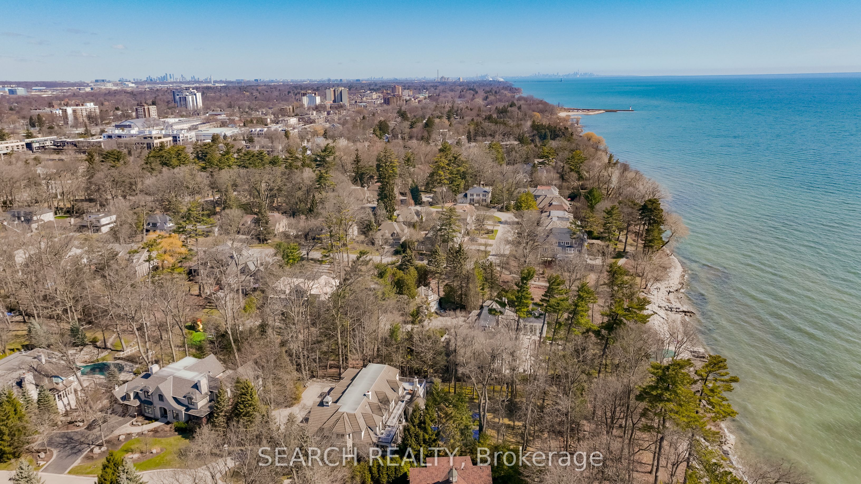 26 Holyrood Avenue Property Photo 12