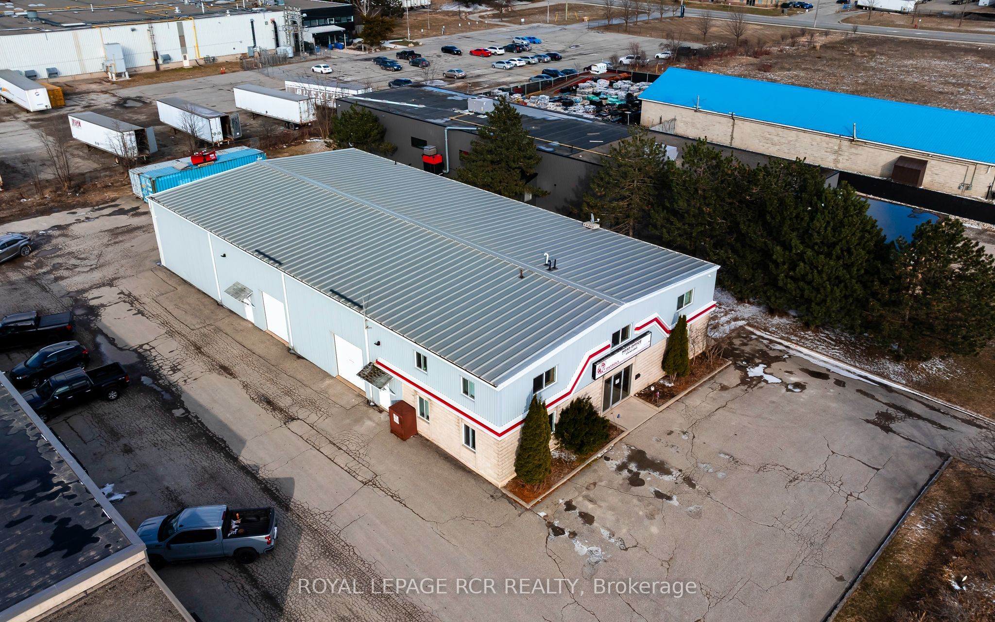 17 Stewart Court Property Photo 3