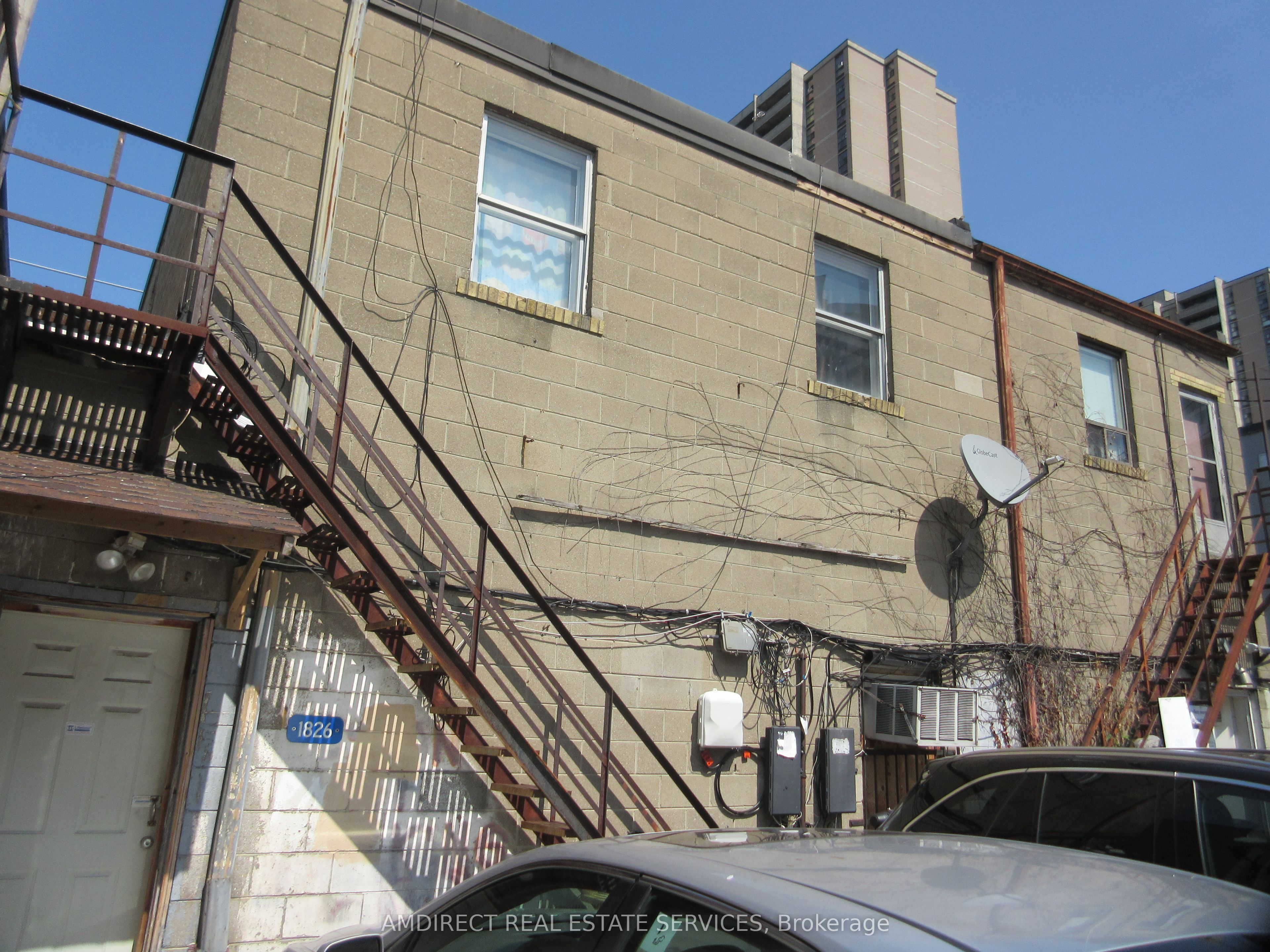 1826 Weston Road Property Photo 4