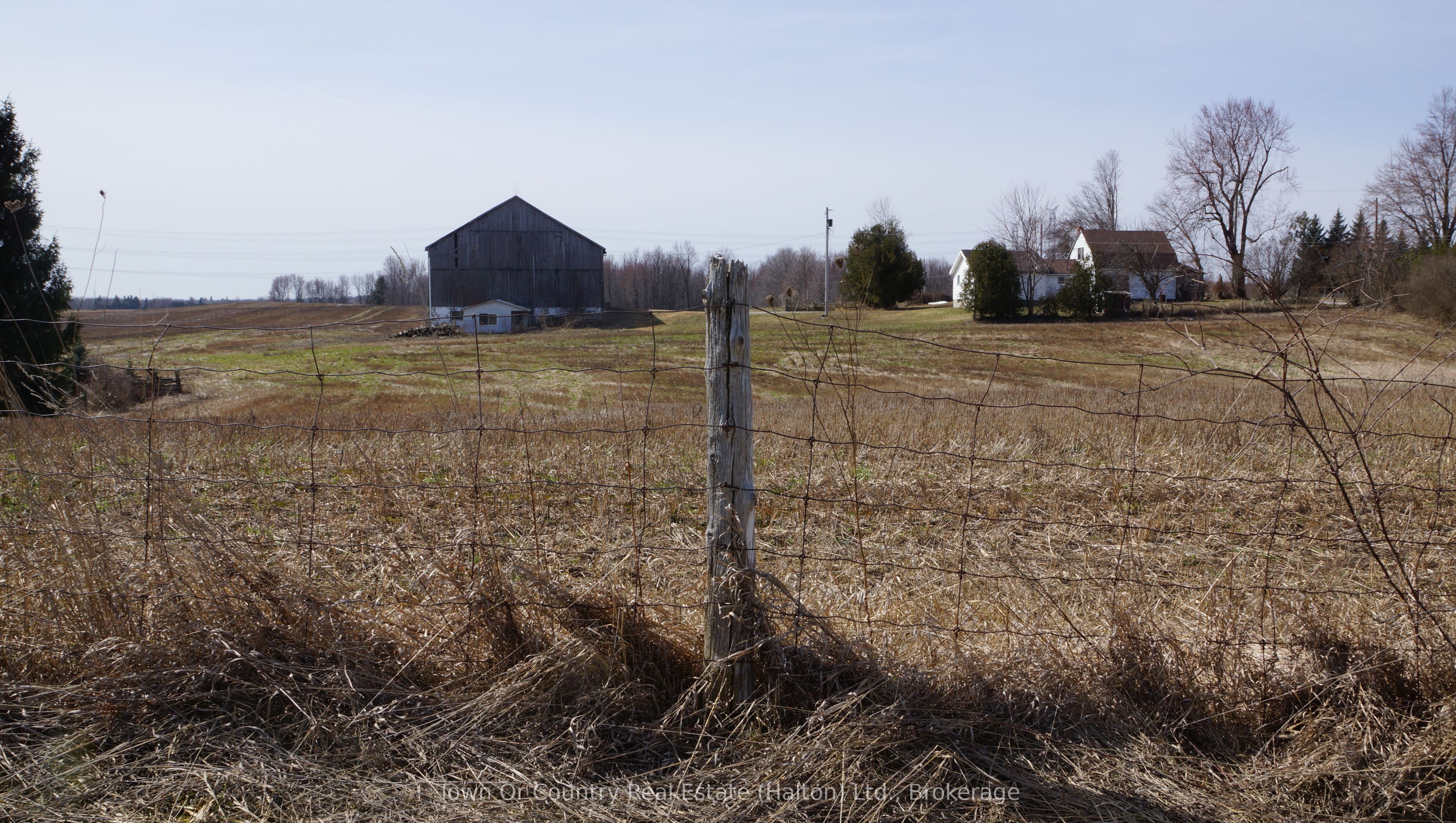 10894 32 Sideroad Property Photo