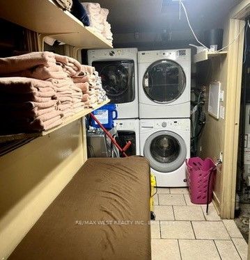 #unit 14 - 1270 Finch Avenue Property Photo 13