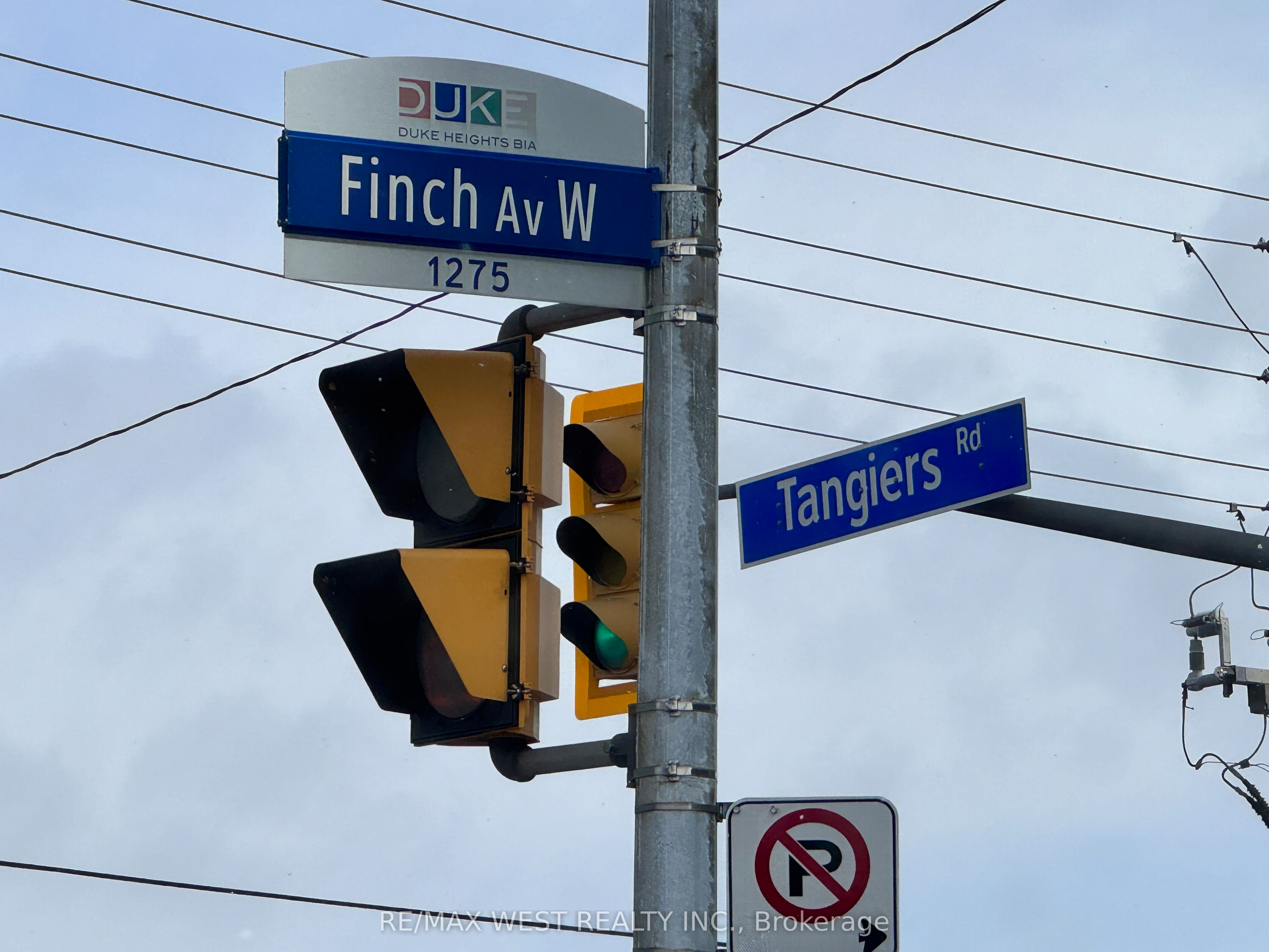 #unit 14 - 1270 Finch Avenue Property Photo 16