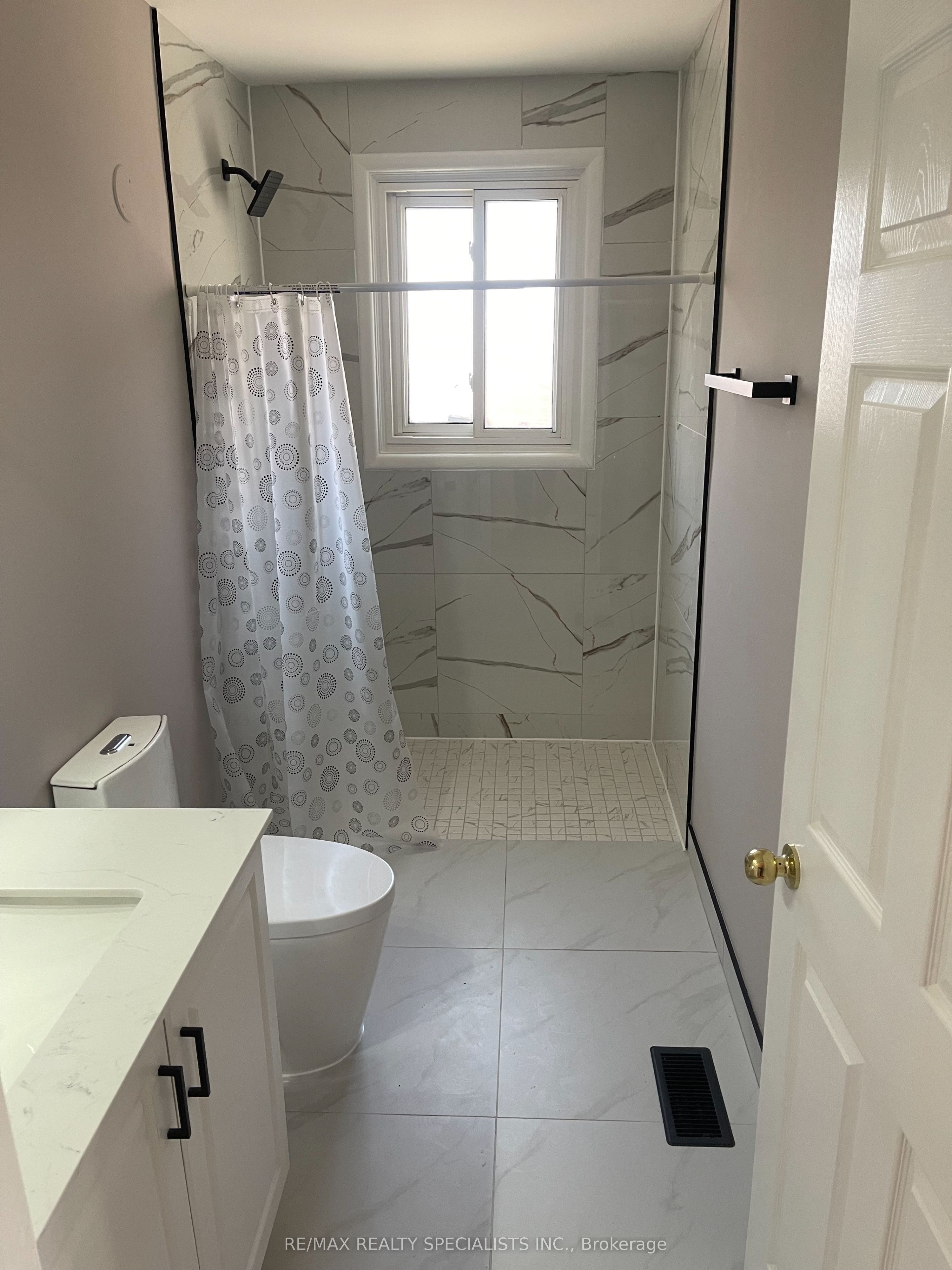 1340 Bunnell Drive Upper Property Photo 10