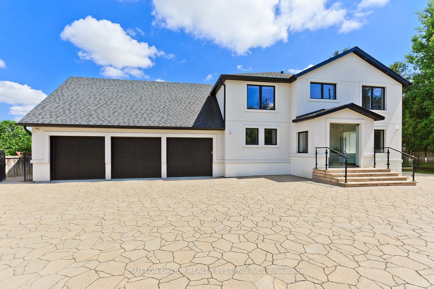 13520 5 Side Road Property Photo